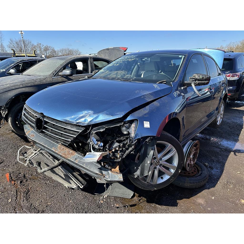 VOLKSWAGEN JETTA 2015