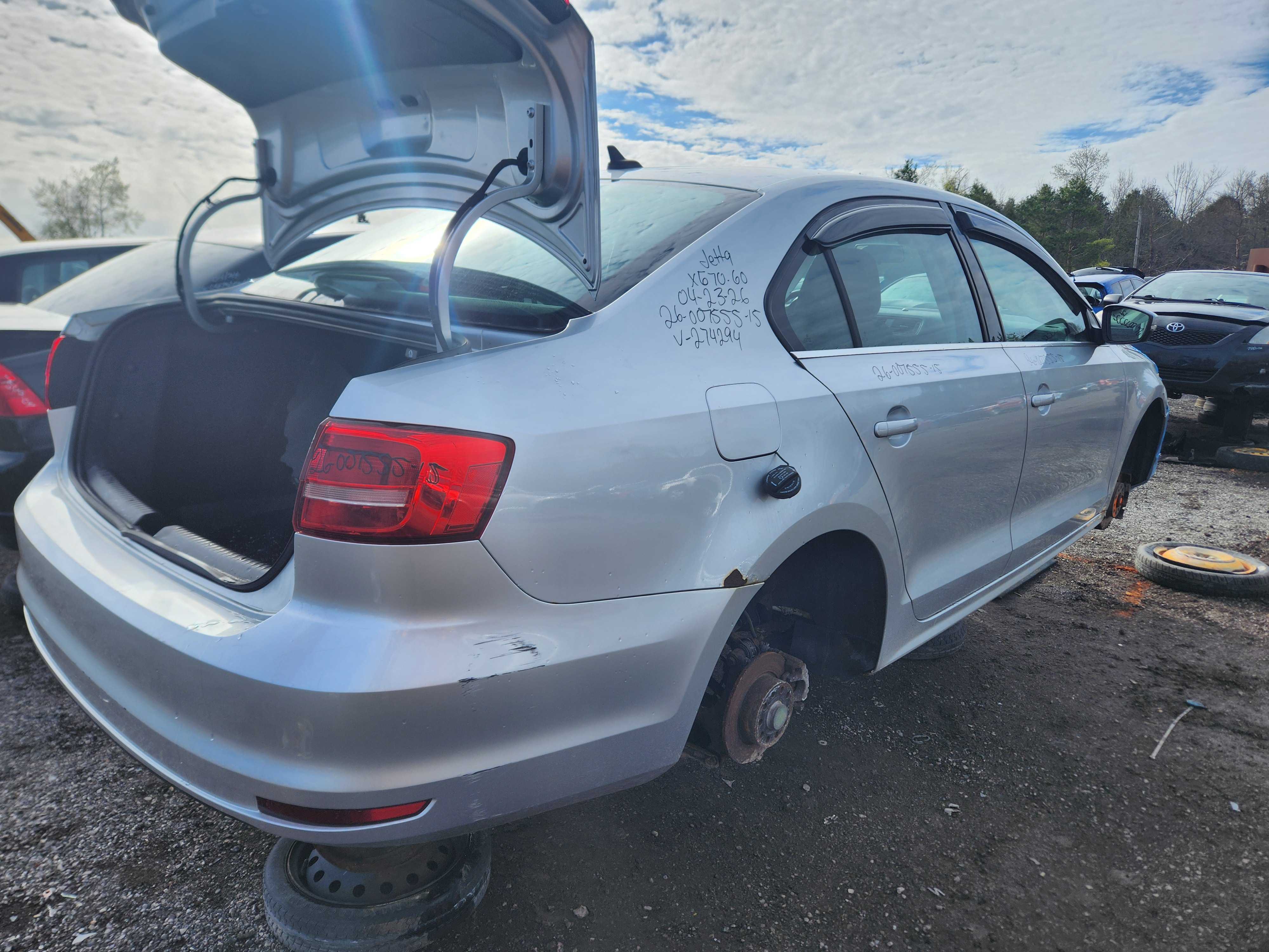 VOLKSWAGEN JETTA 2015