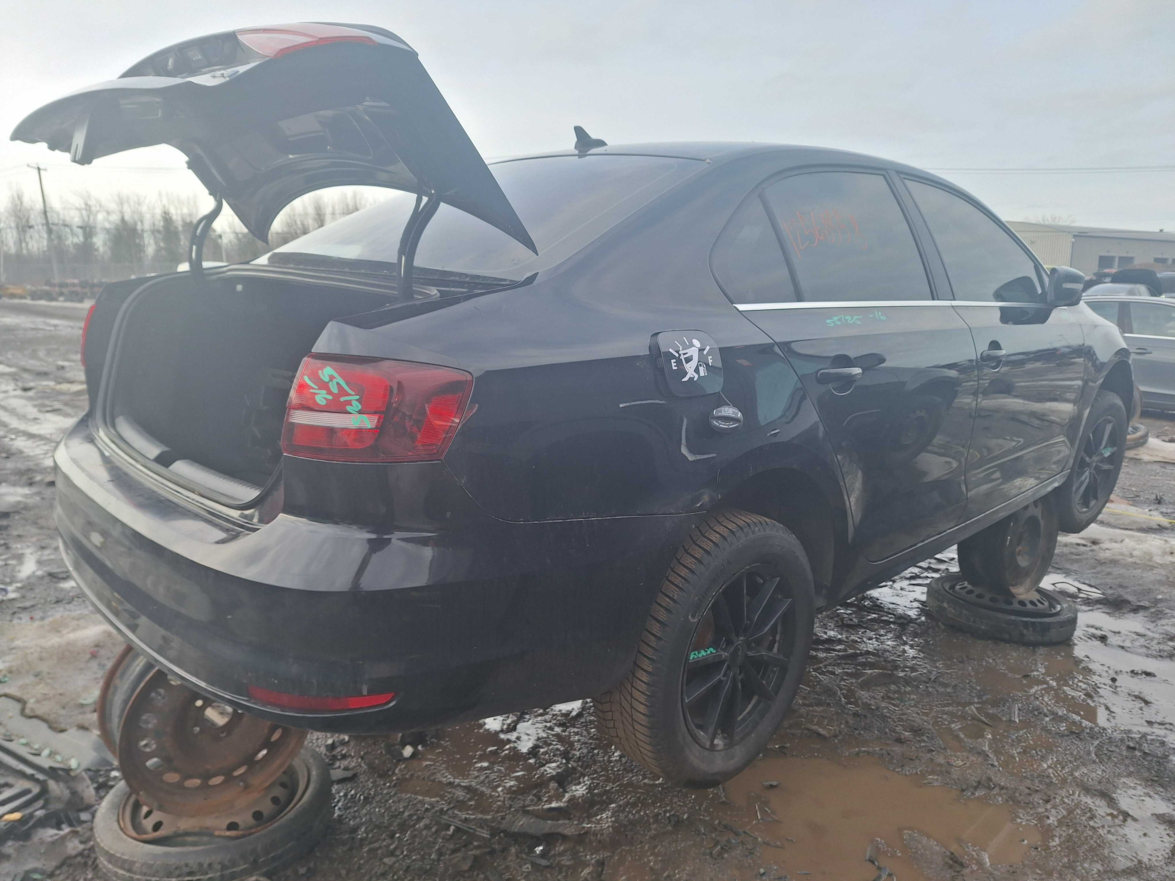 VOLKSWAGEN JETTA 2016