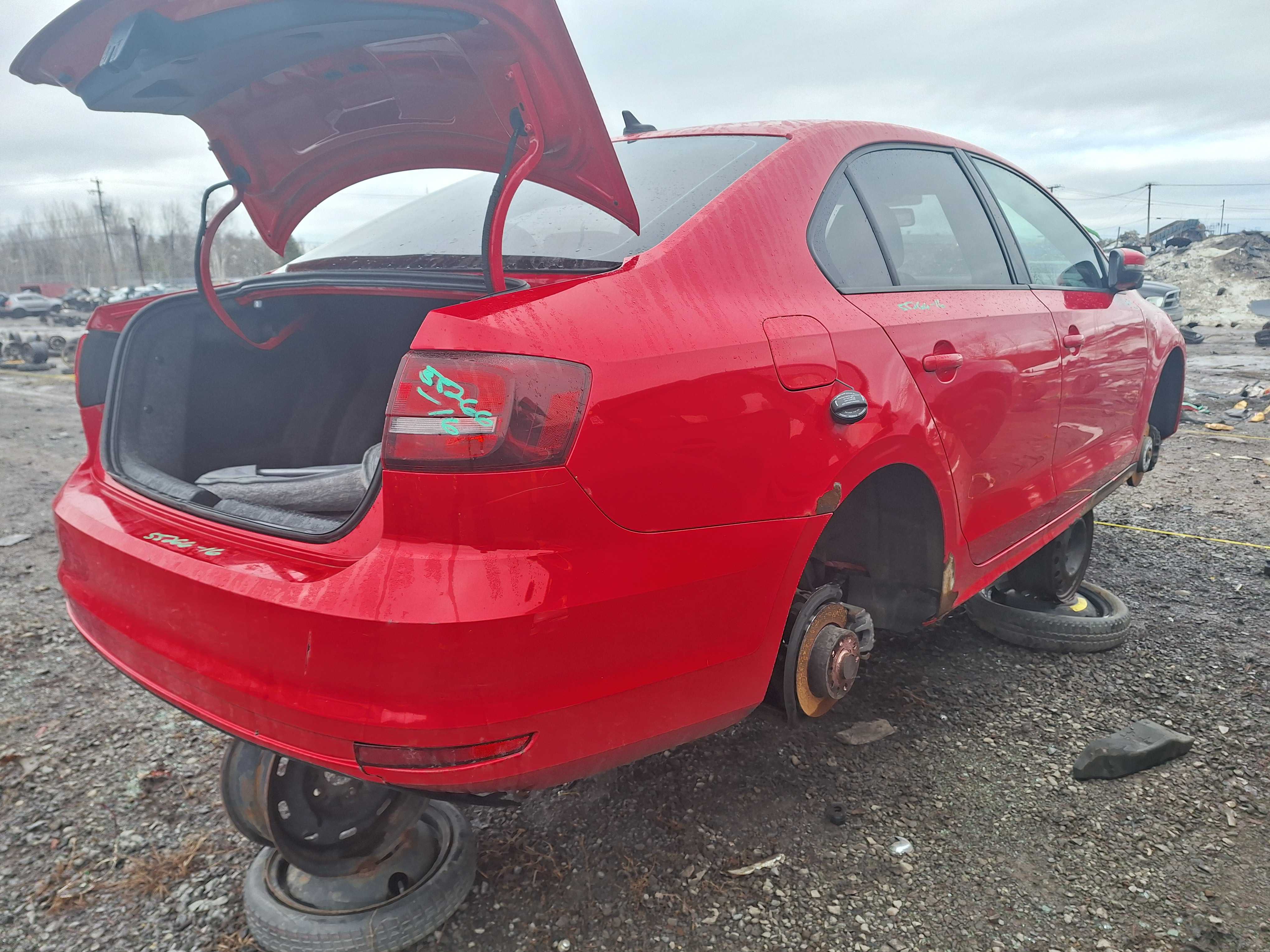 VOLKSWAGEN JETTA 2016