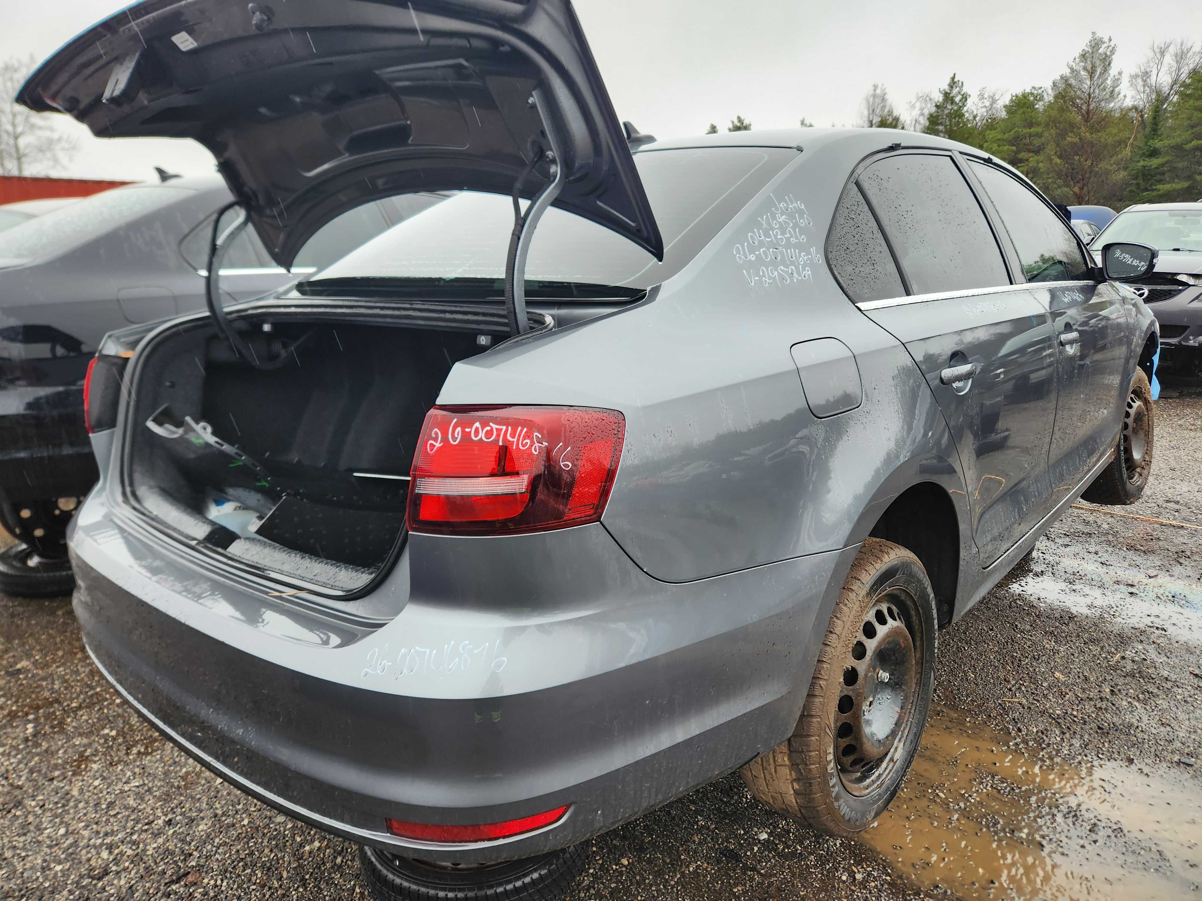 VOLKSWAGEN JETTA 2016