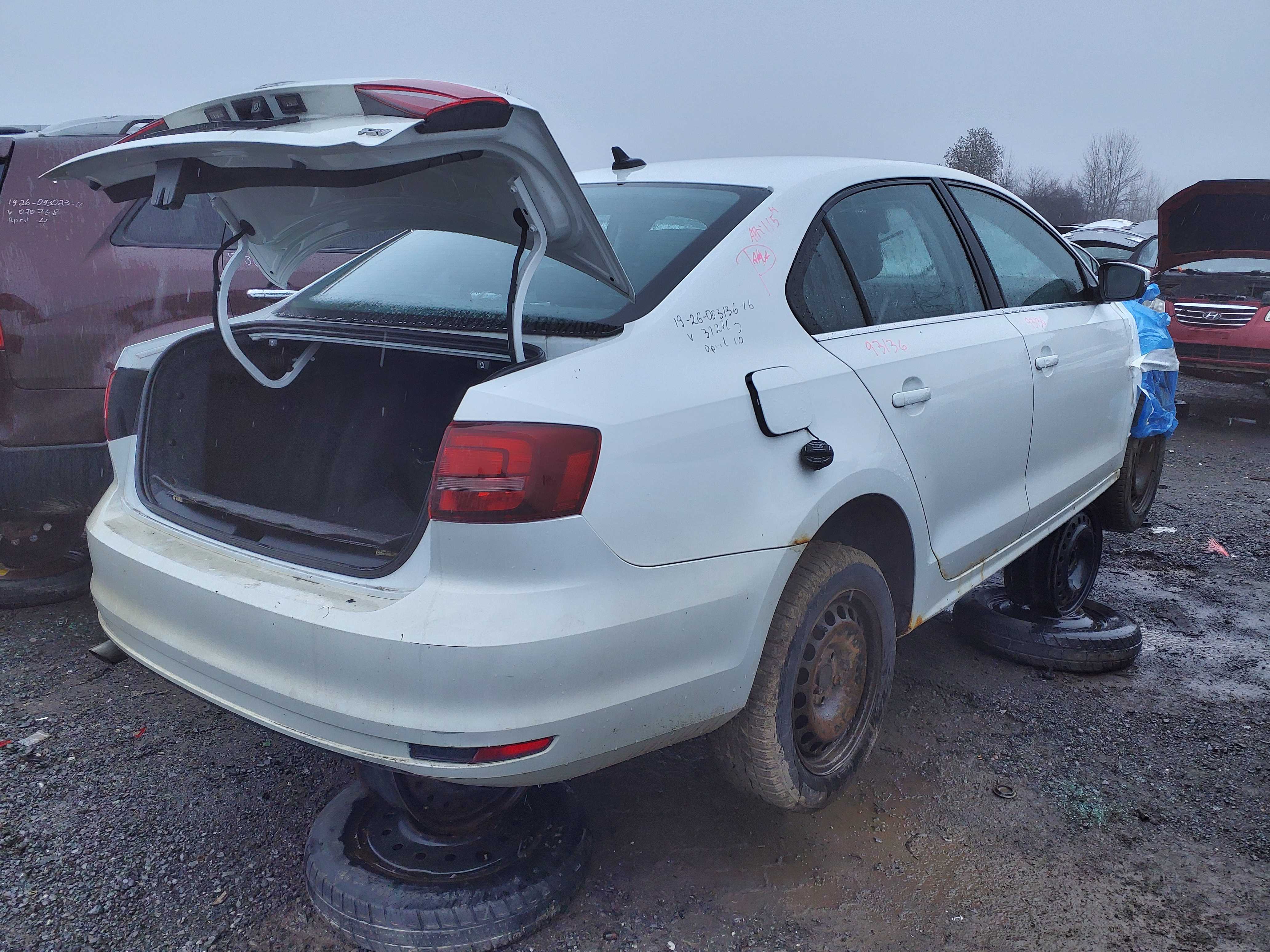 VOLKSWAGEN JETTA 2016