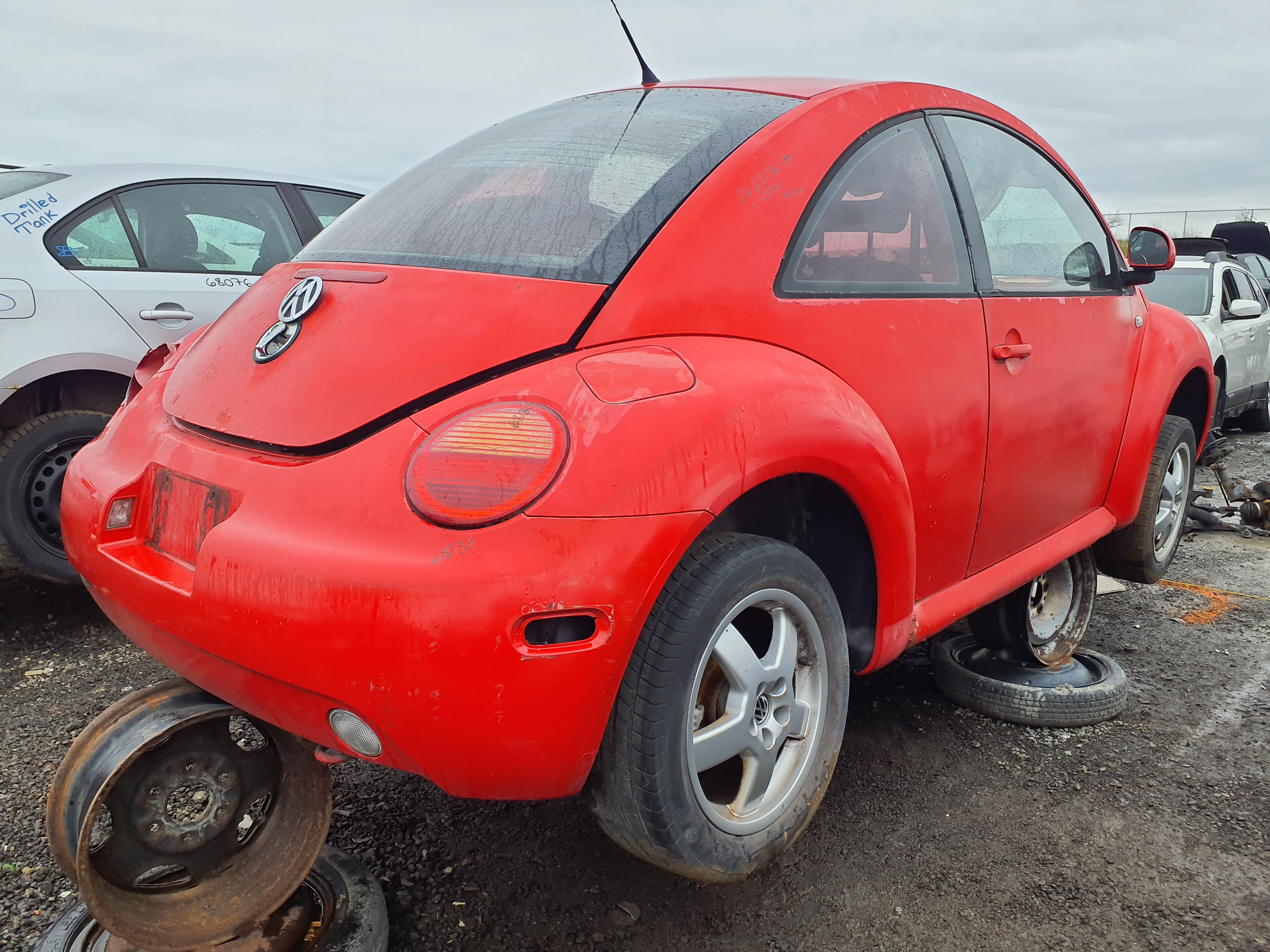 VOLKSWAGEN NEW BEETLE 1999