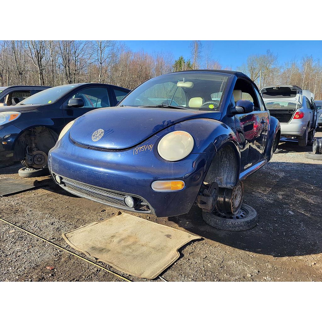 VOLKSWAGEN NEW BEETLE 2004