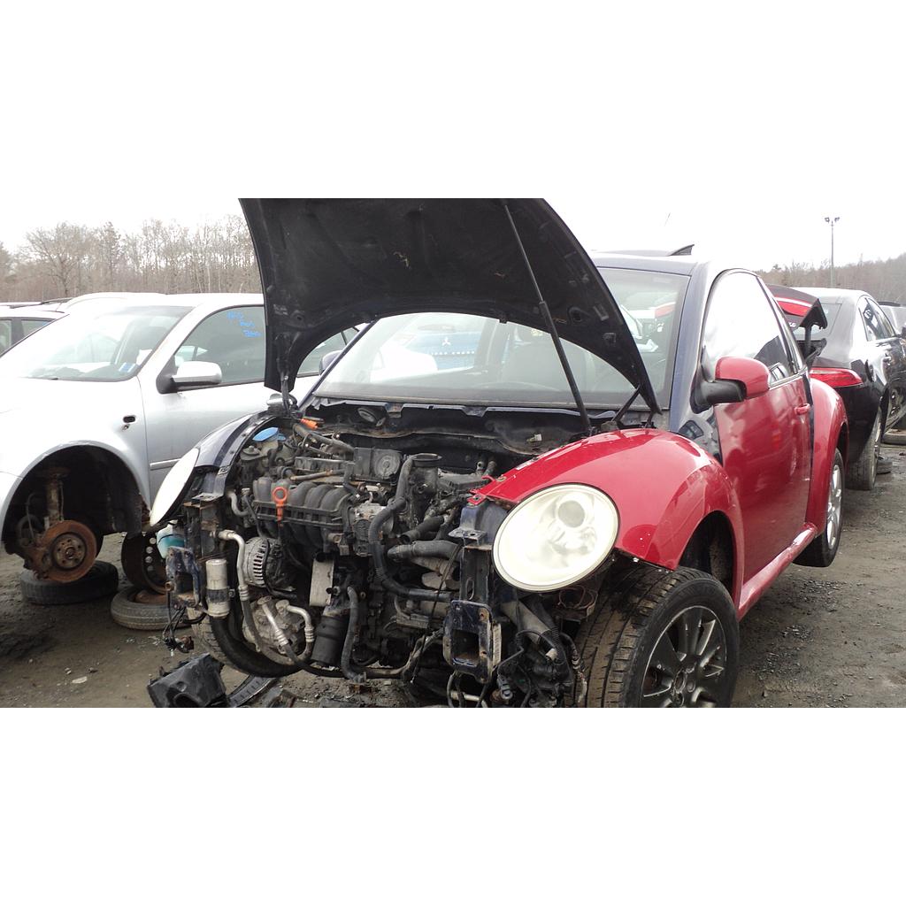 VOLKSWAGEN NEW BEETLE 2008