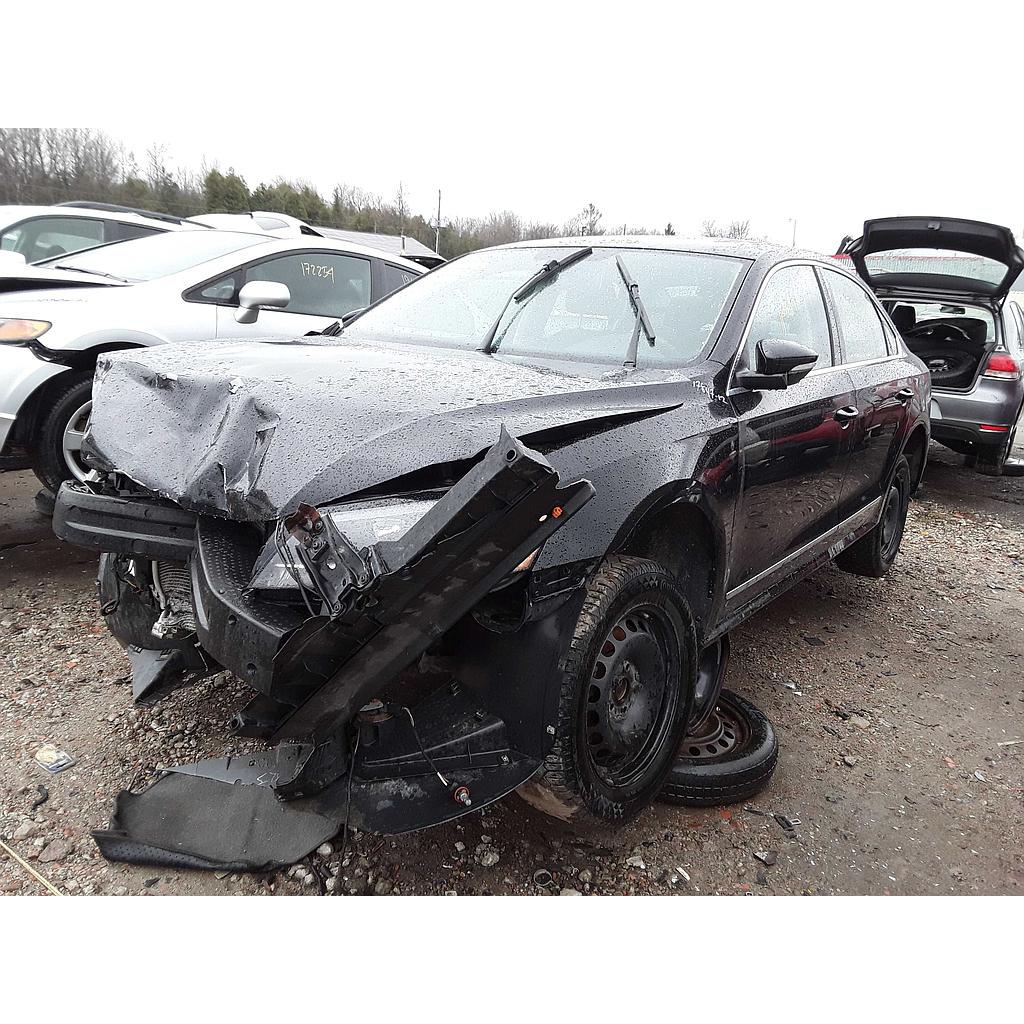 VOLKSWAGEN PASSAT 2012