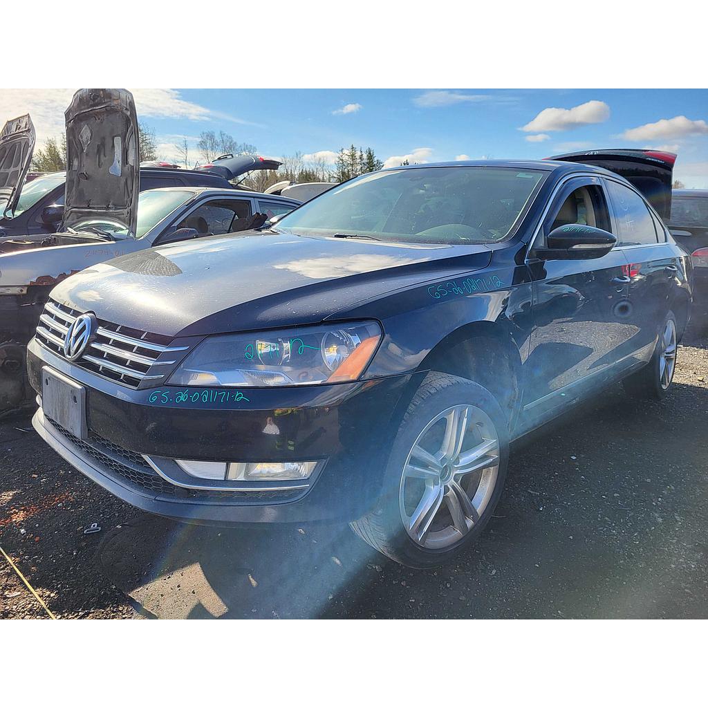 VOLKSWAGEN PASSAT 2012