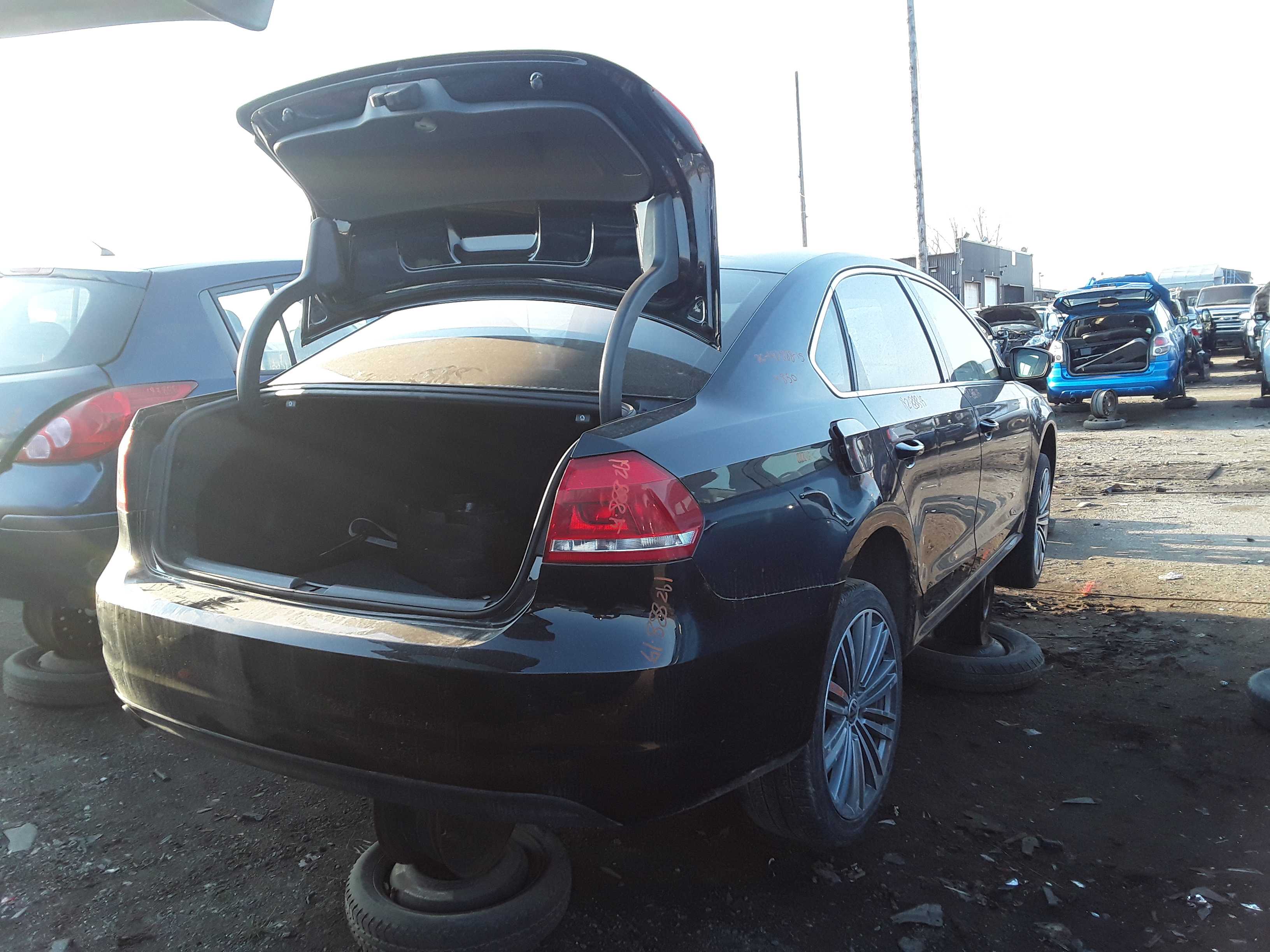 VOLKSWAGEN PASSAT 2015