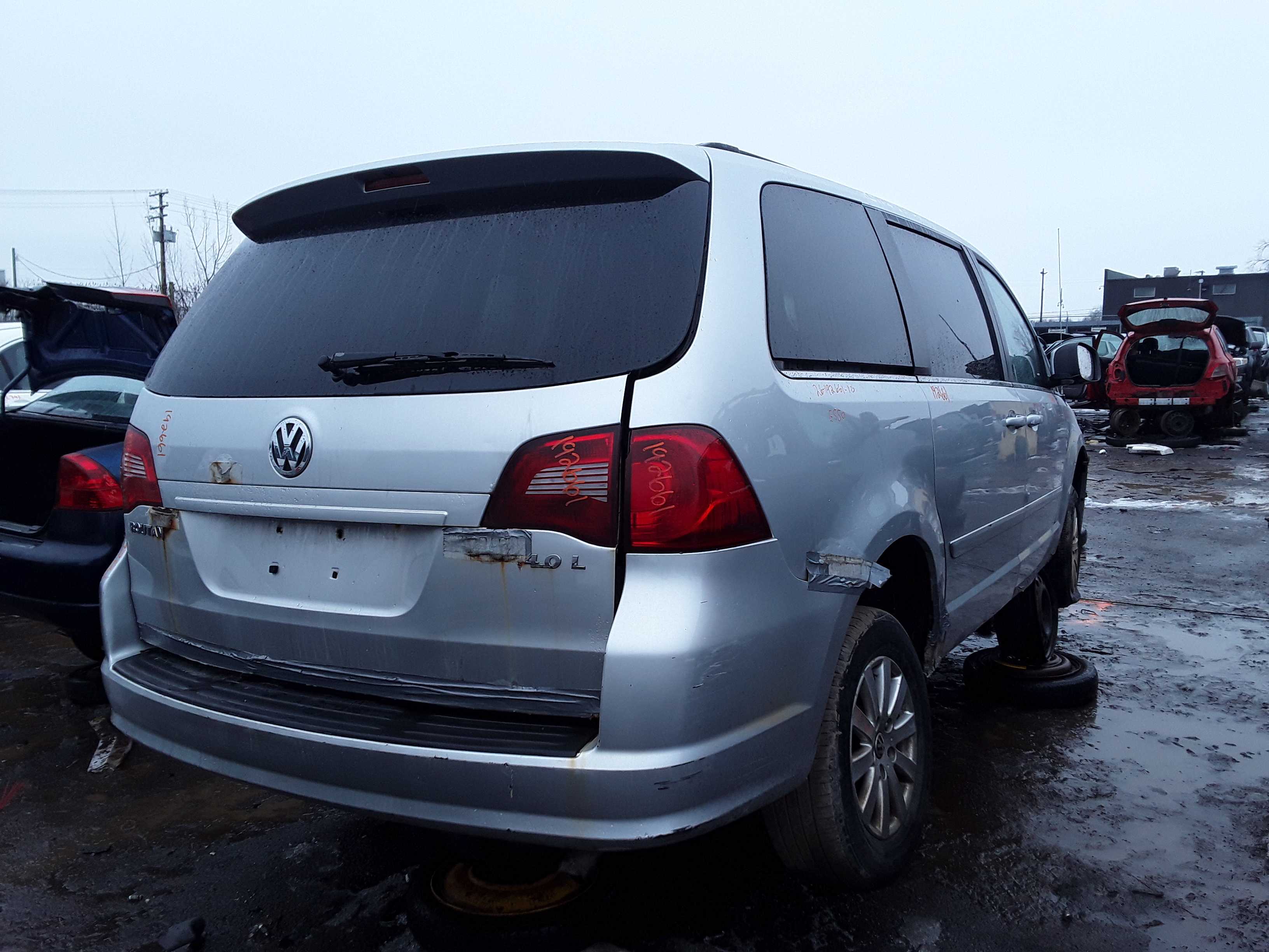 VOLKSWAGEN ROUTAN 2010