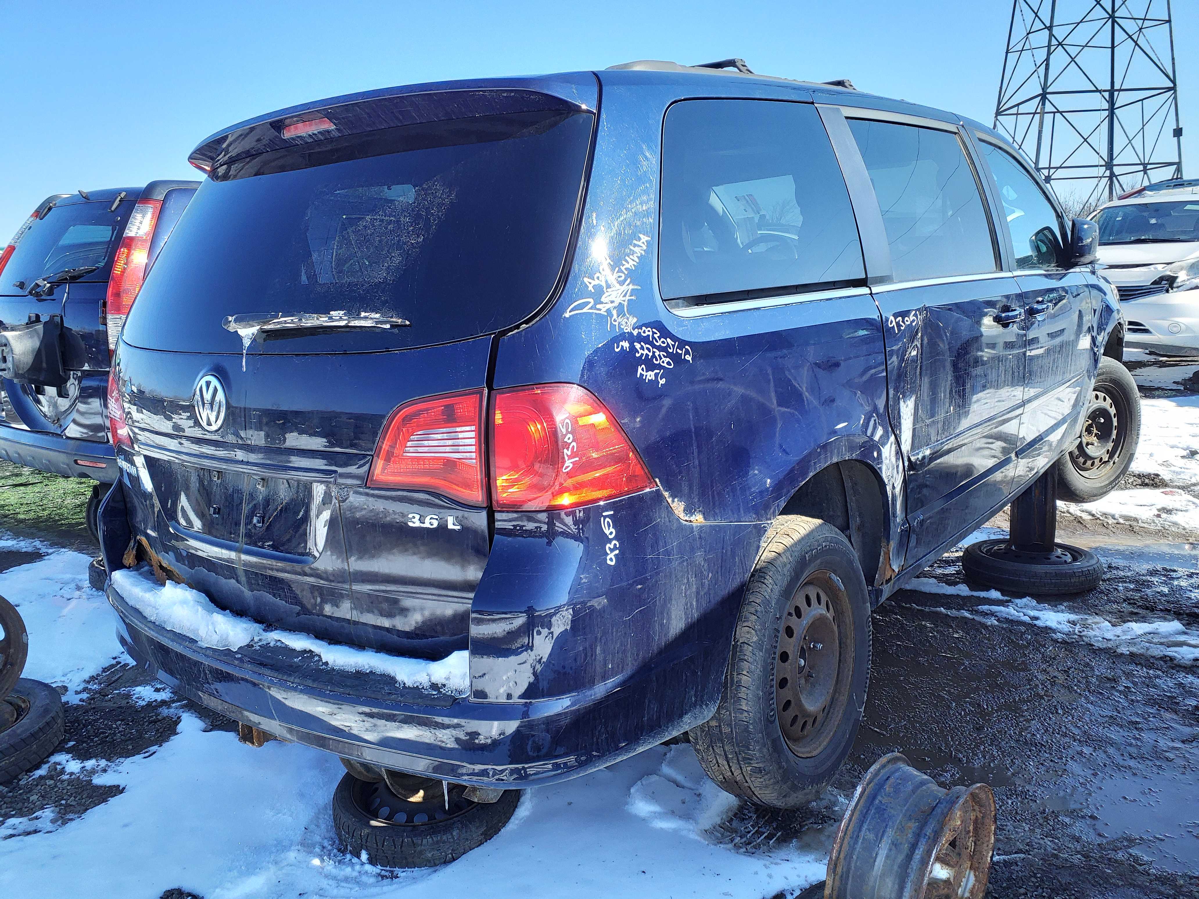 VOLKSWAGEN ROUTAN 2012