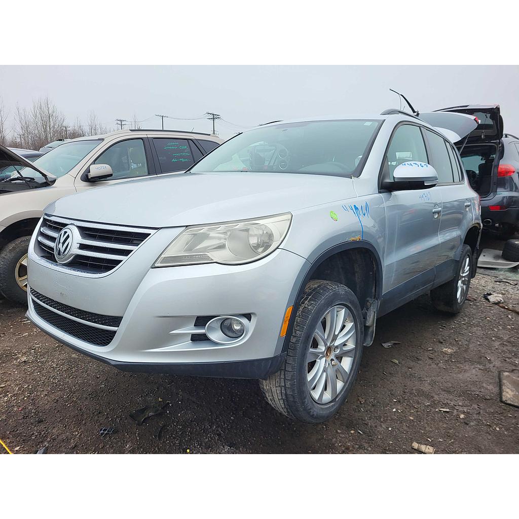 VOLKSWAGEN TIGUAN 2011