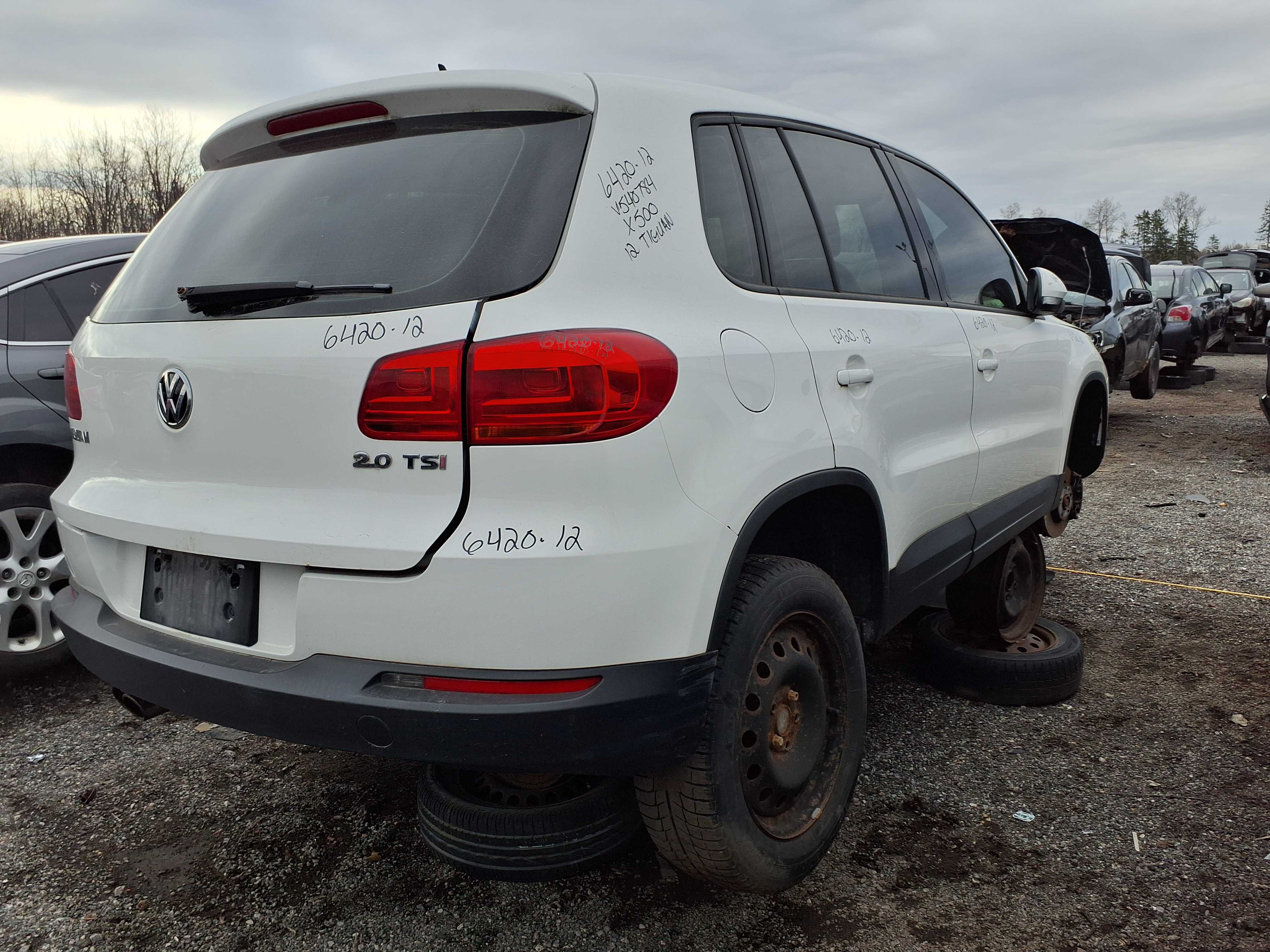 VOLKSWAGEN TIGUAN 2012