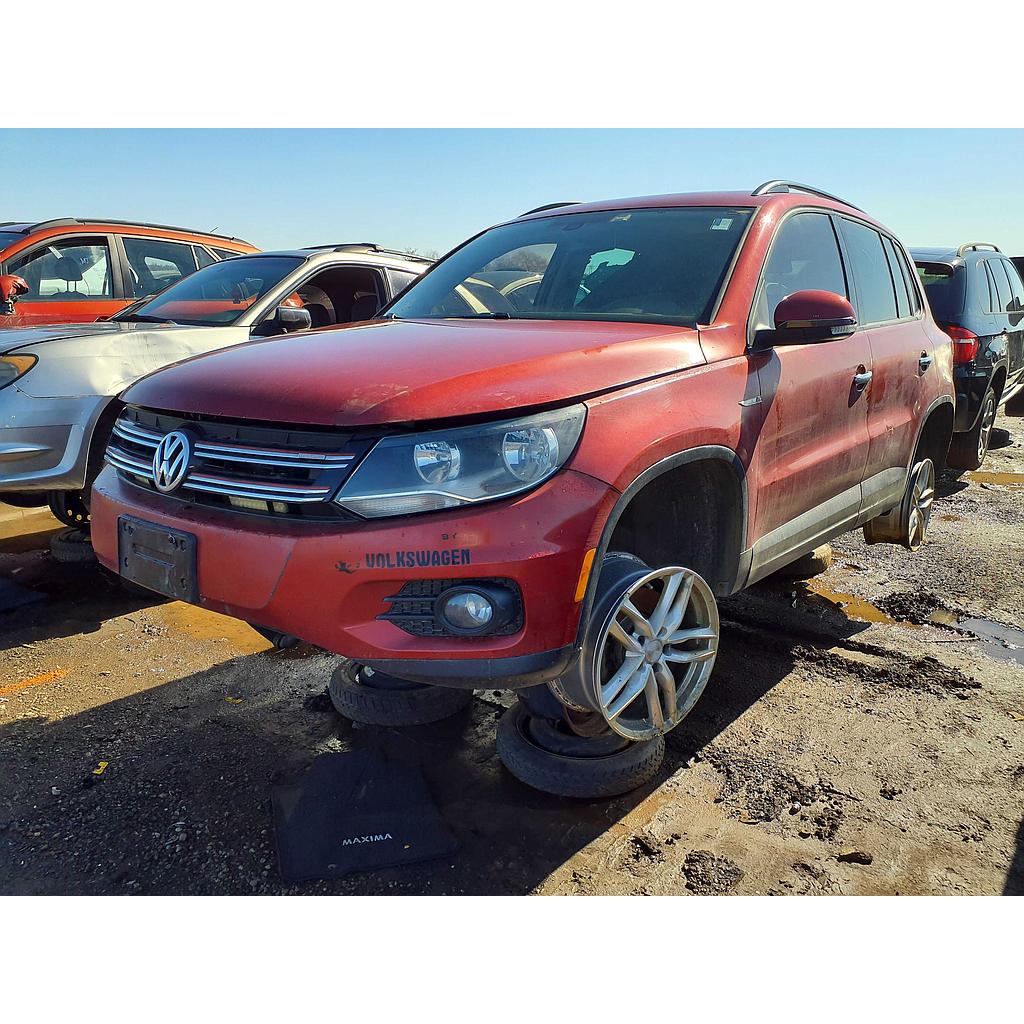 VOLKSWAGEN TIGUAN 2015