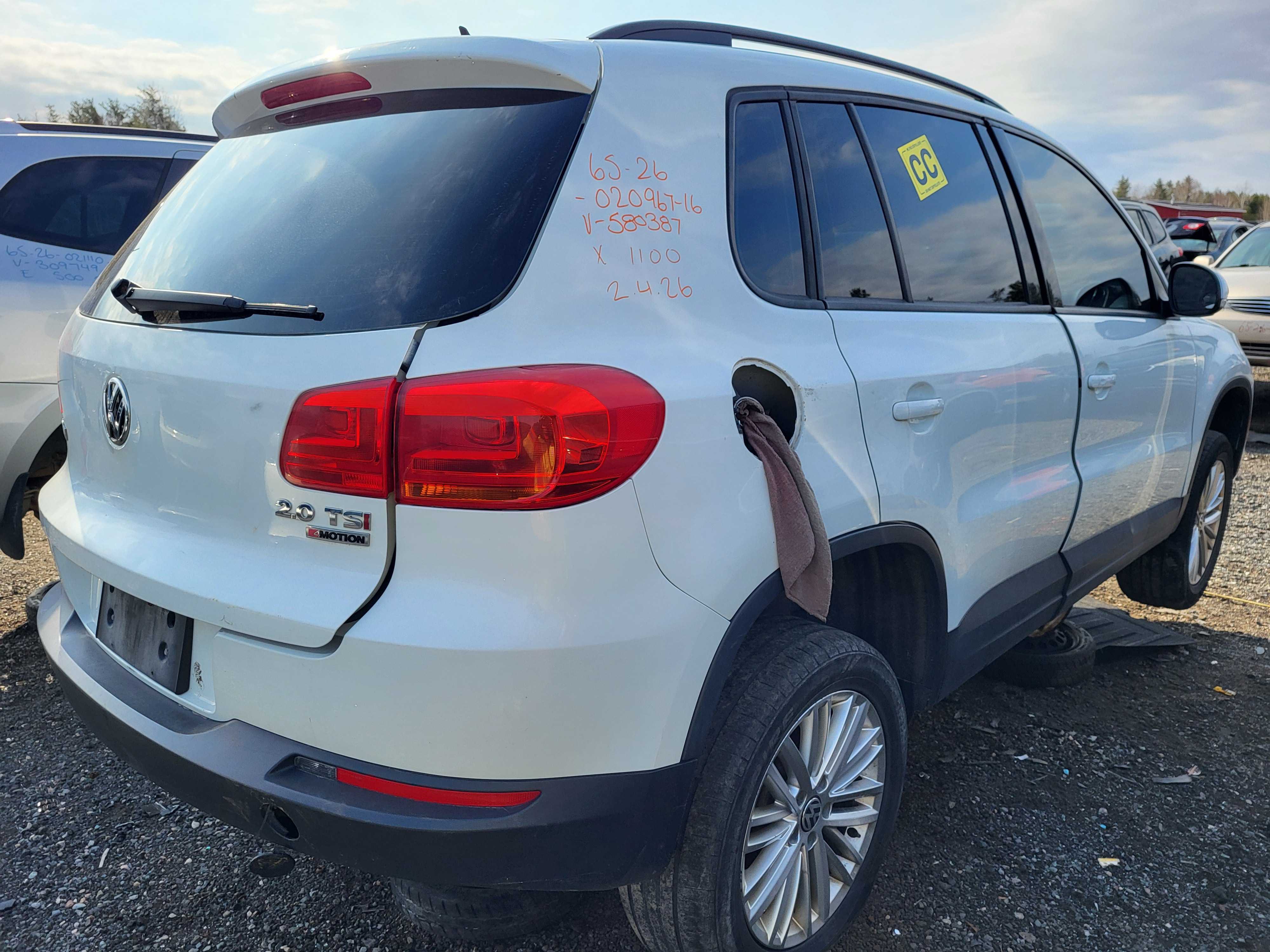 VOLKSWAGEN TIGUAN 2016