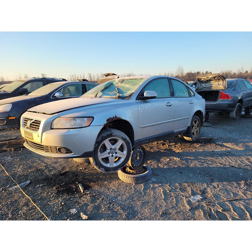 VOLVO S40 2010