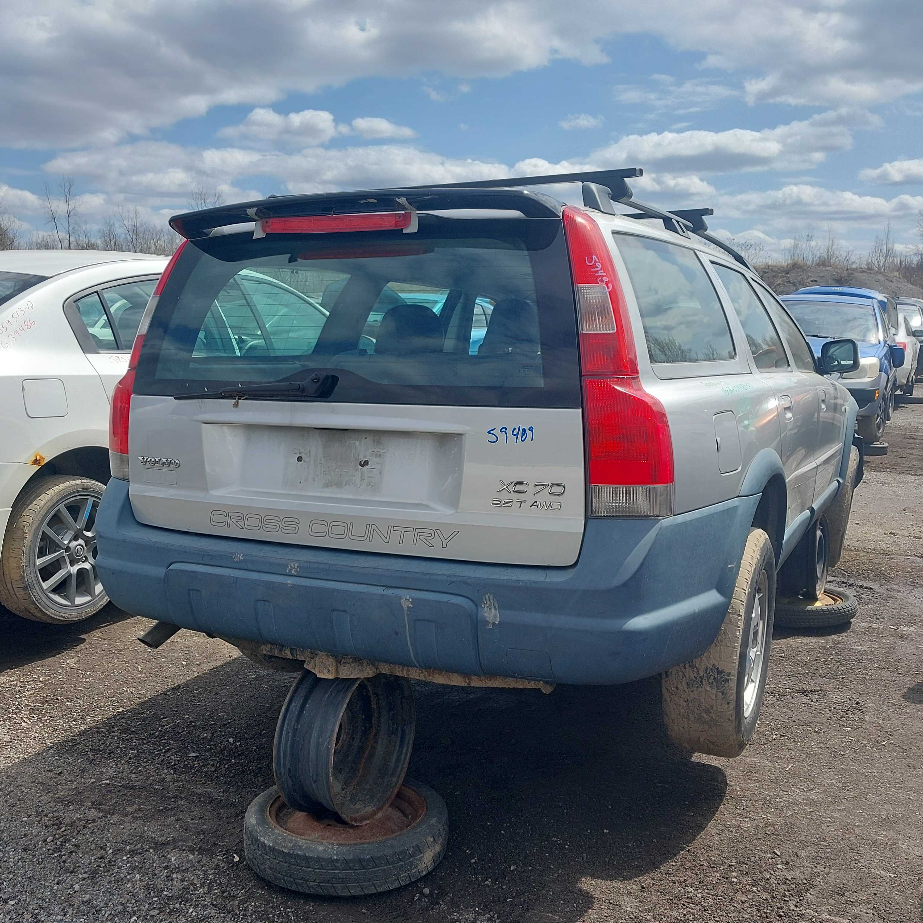 VOLVO V70 2003