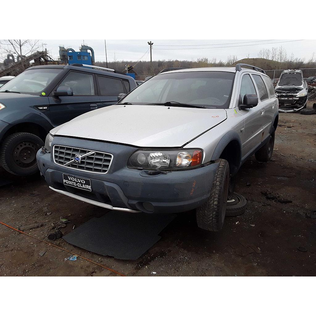 VOLVO V70 2004