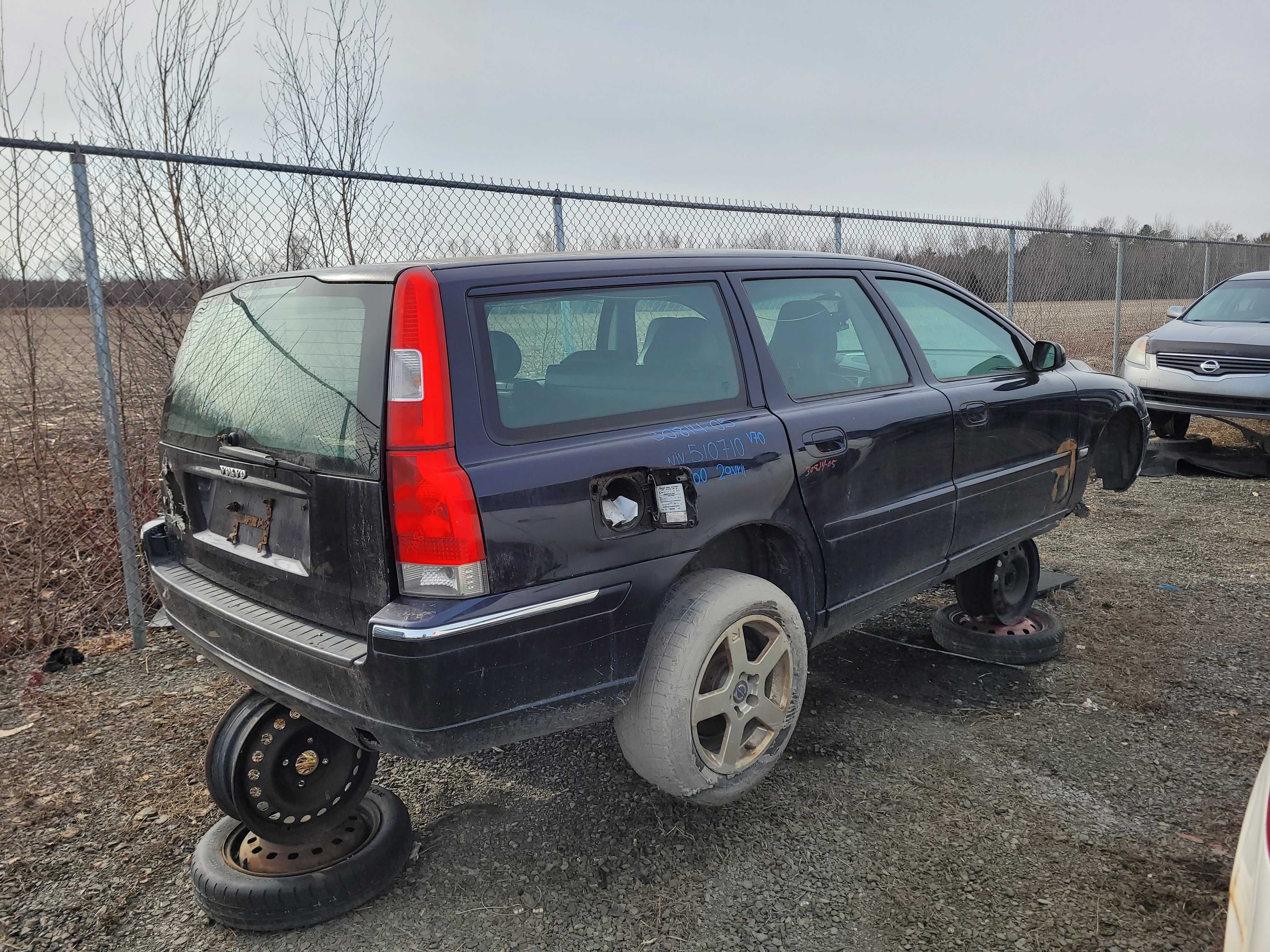 VOLVO V70 2005