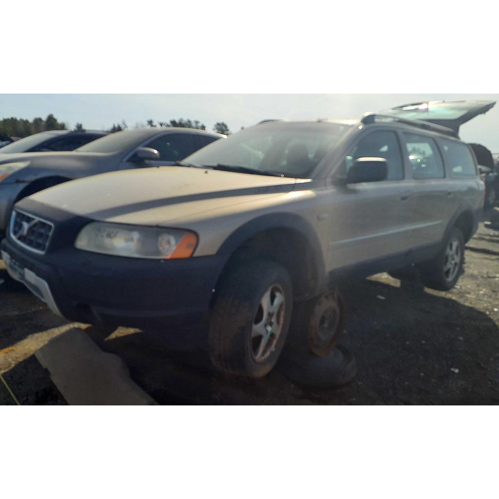 VOLVO XC70 2005