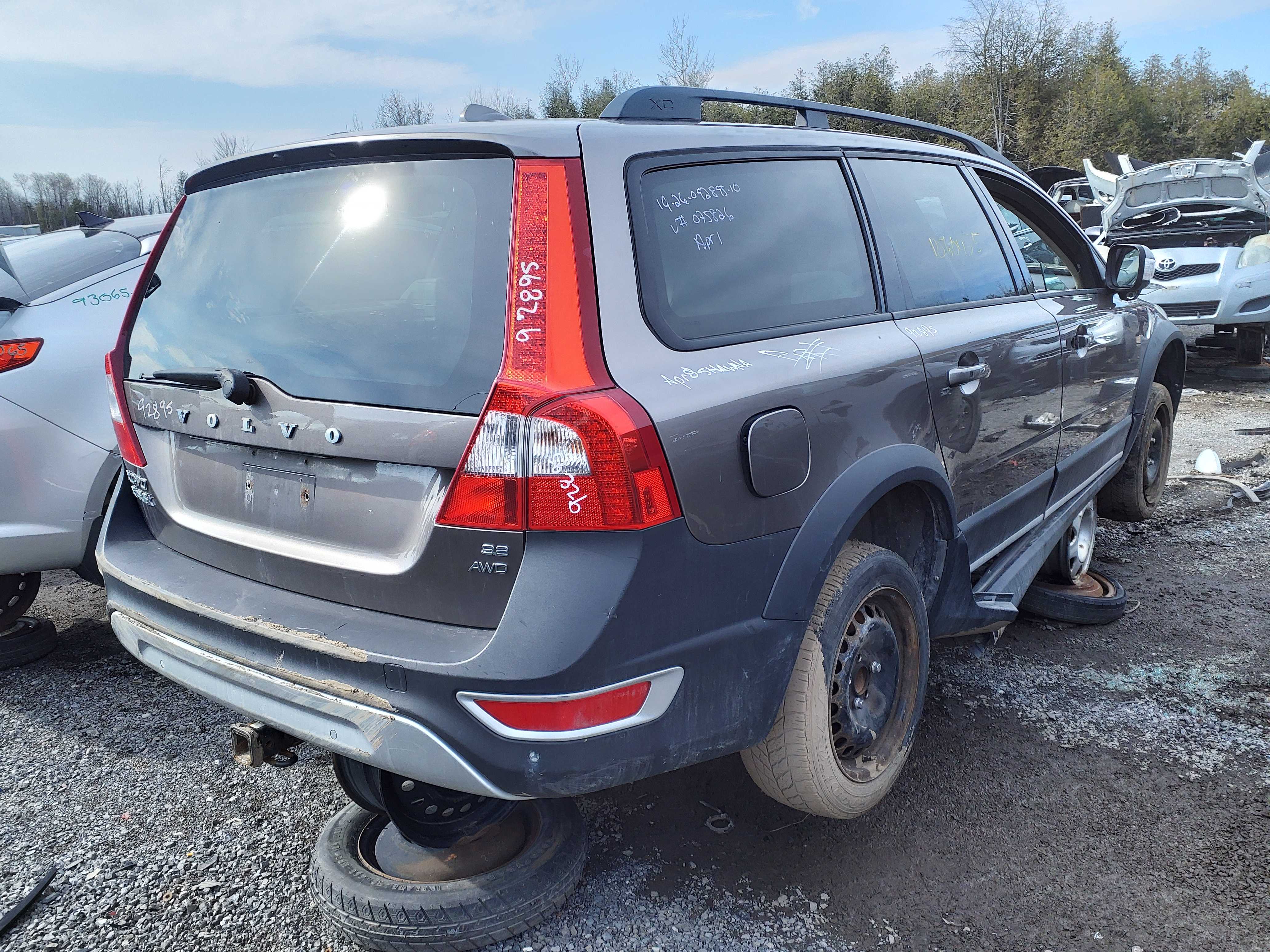 VOLVO XC70 2010