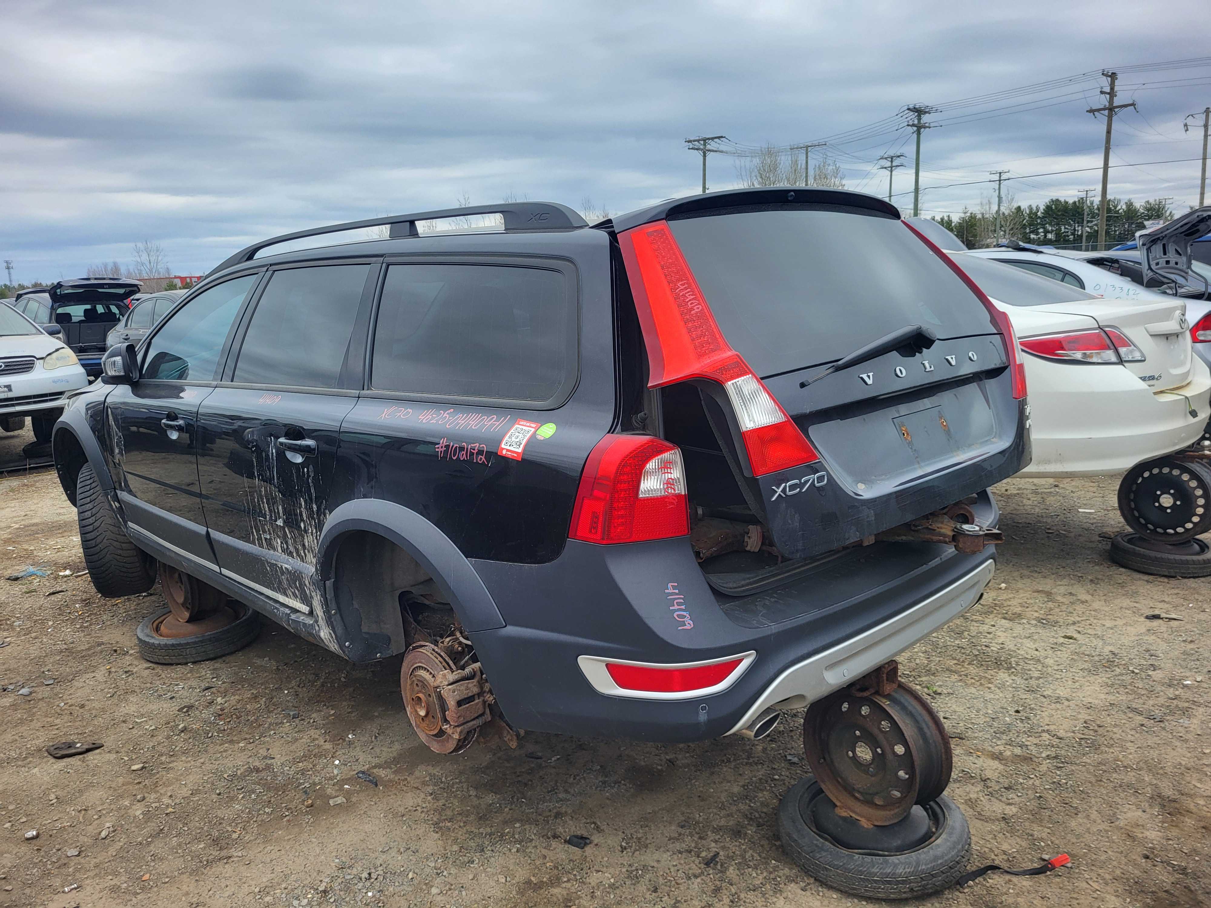 VOLVO XC70 2011