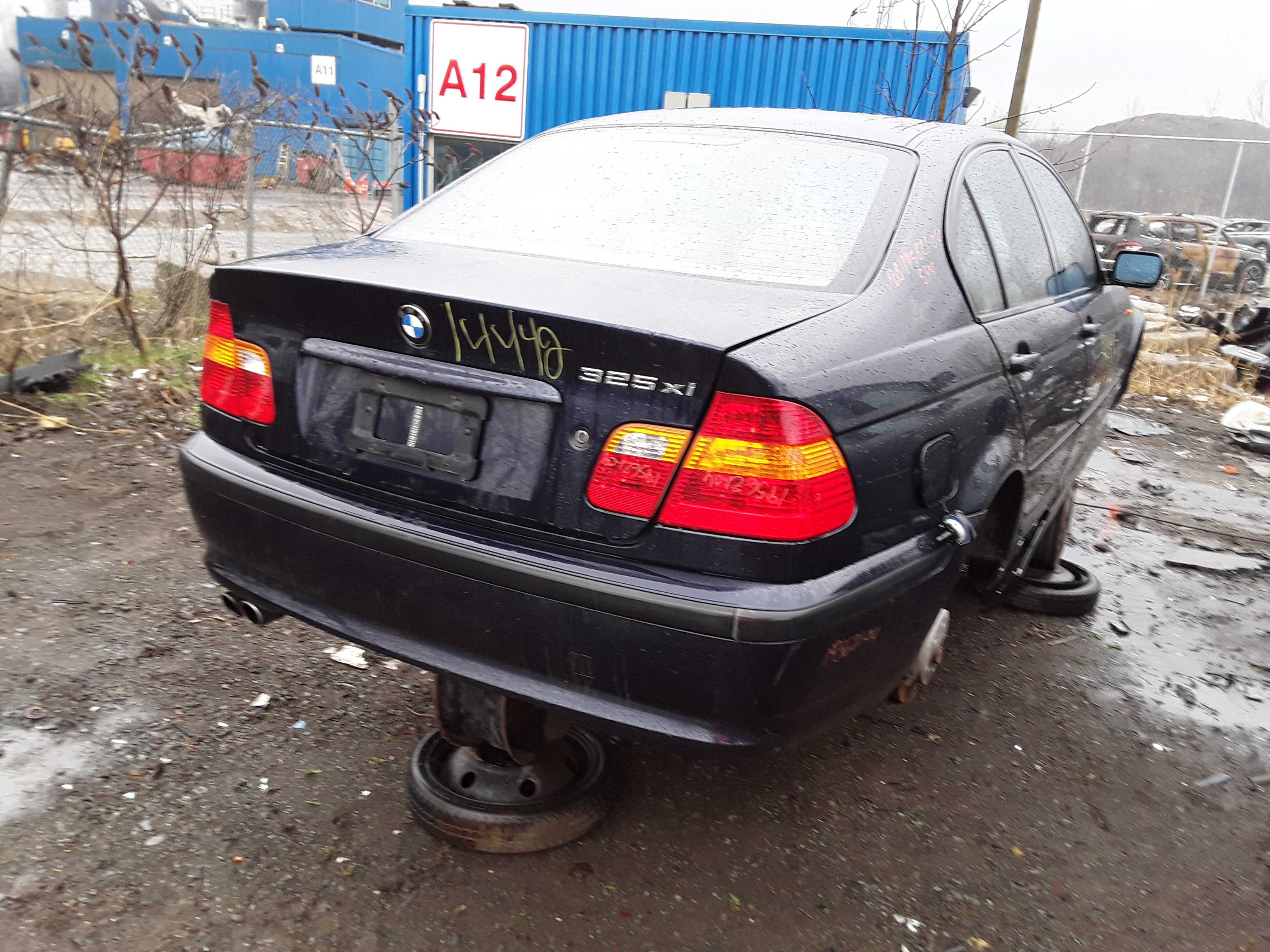 BMW 325 2004