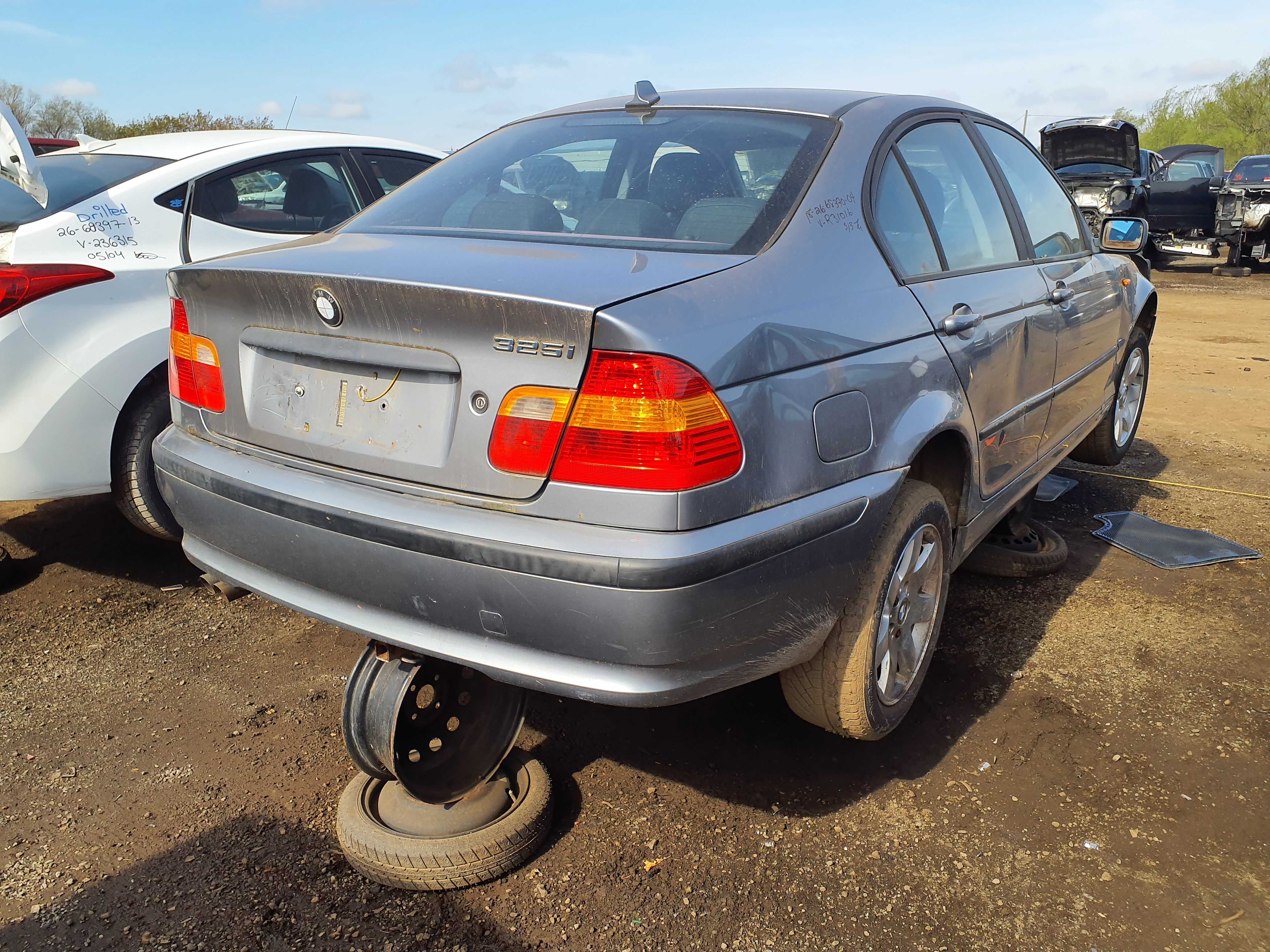BMW 325 2004