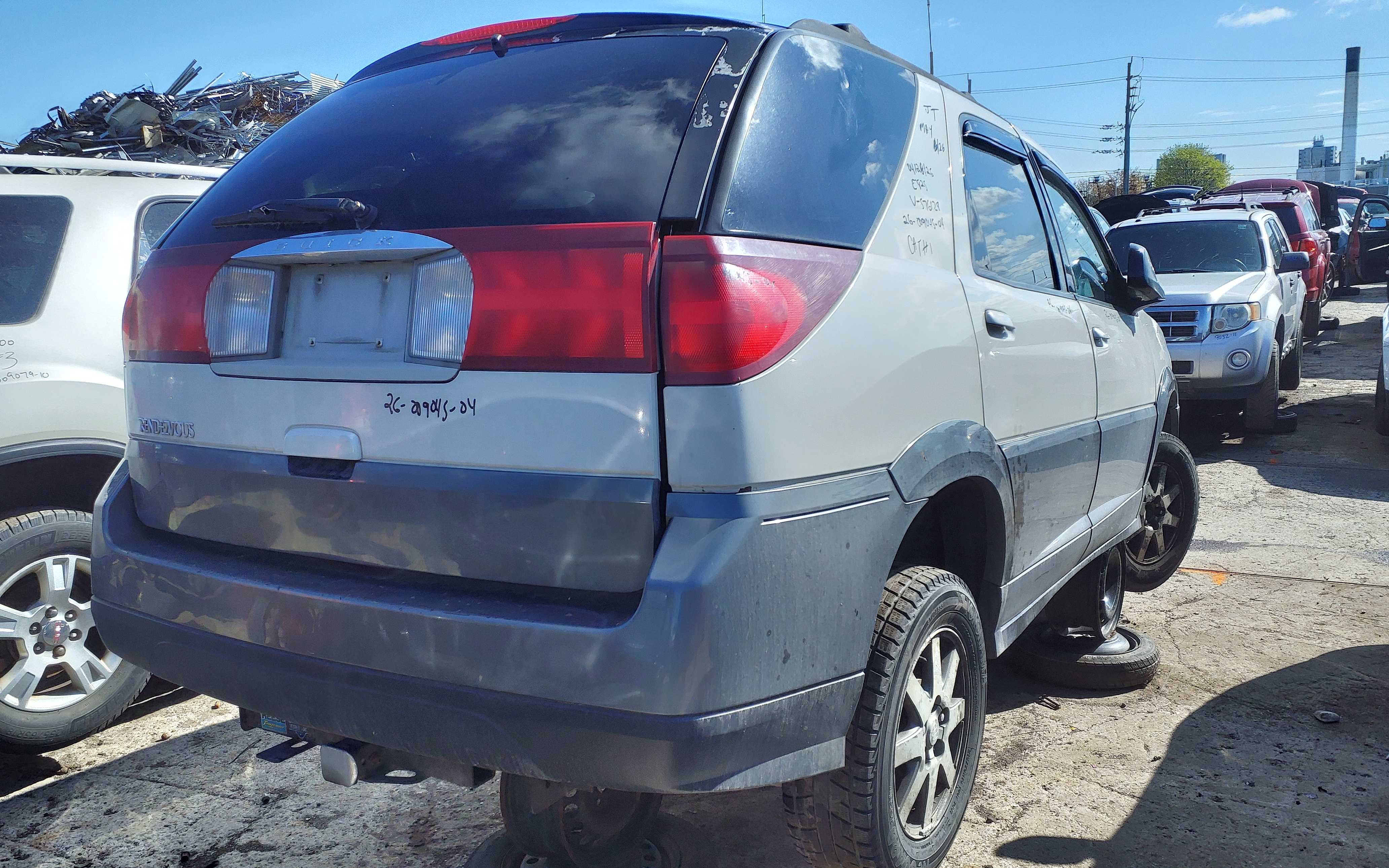 BUICK RENDEZVOUS 2004