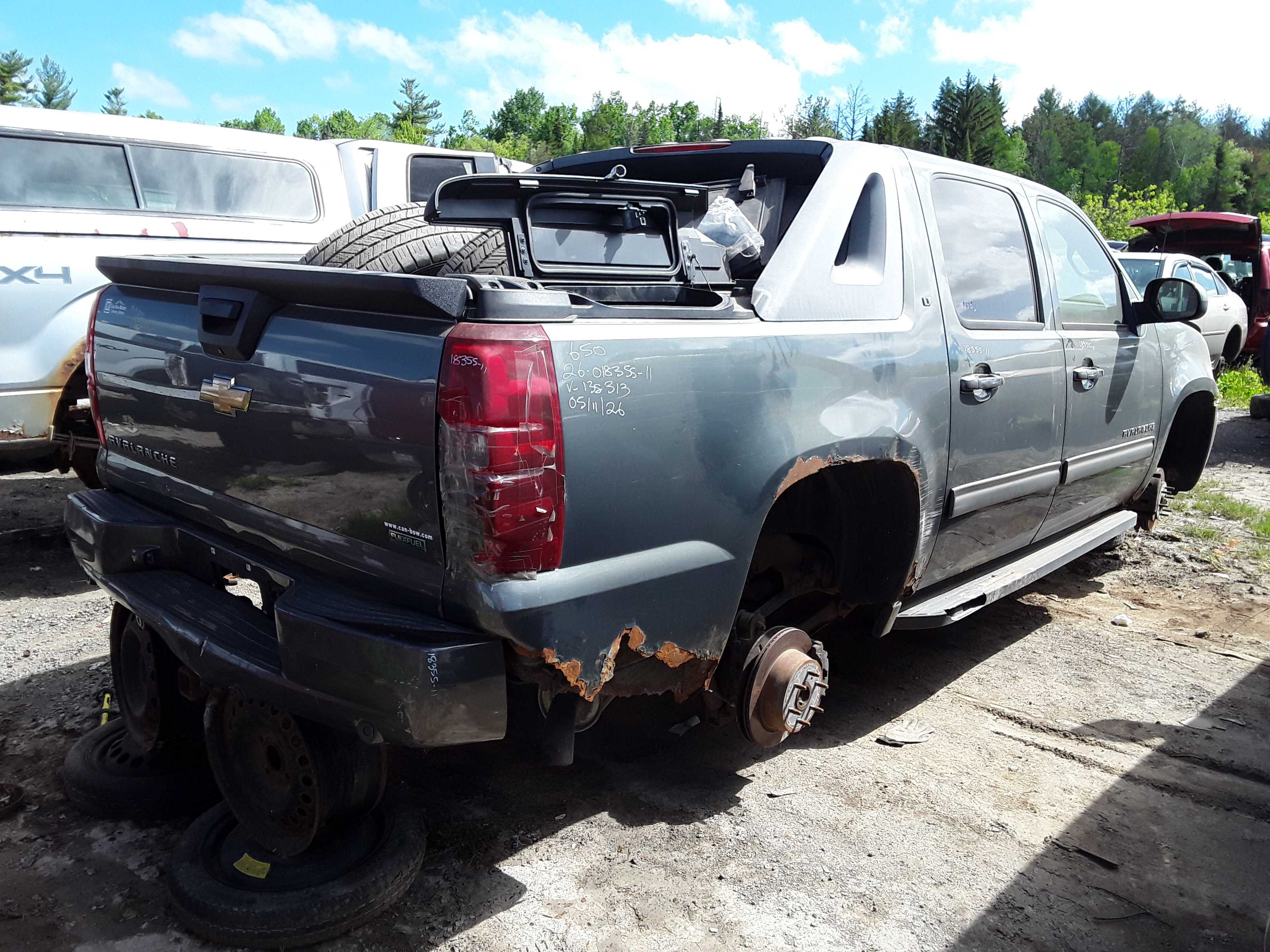 CHEVROLET AVALANCHE 2011