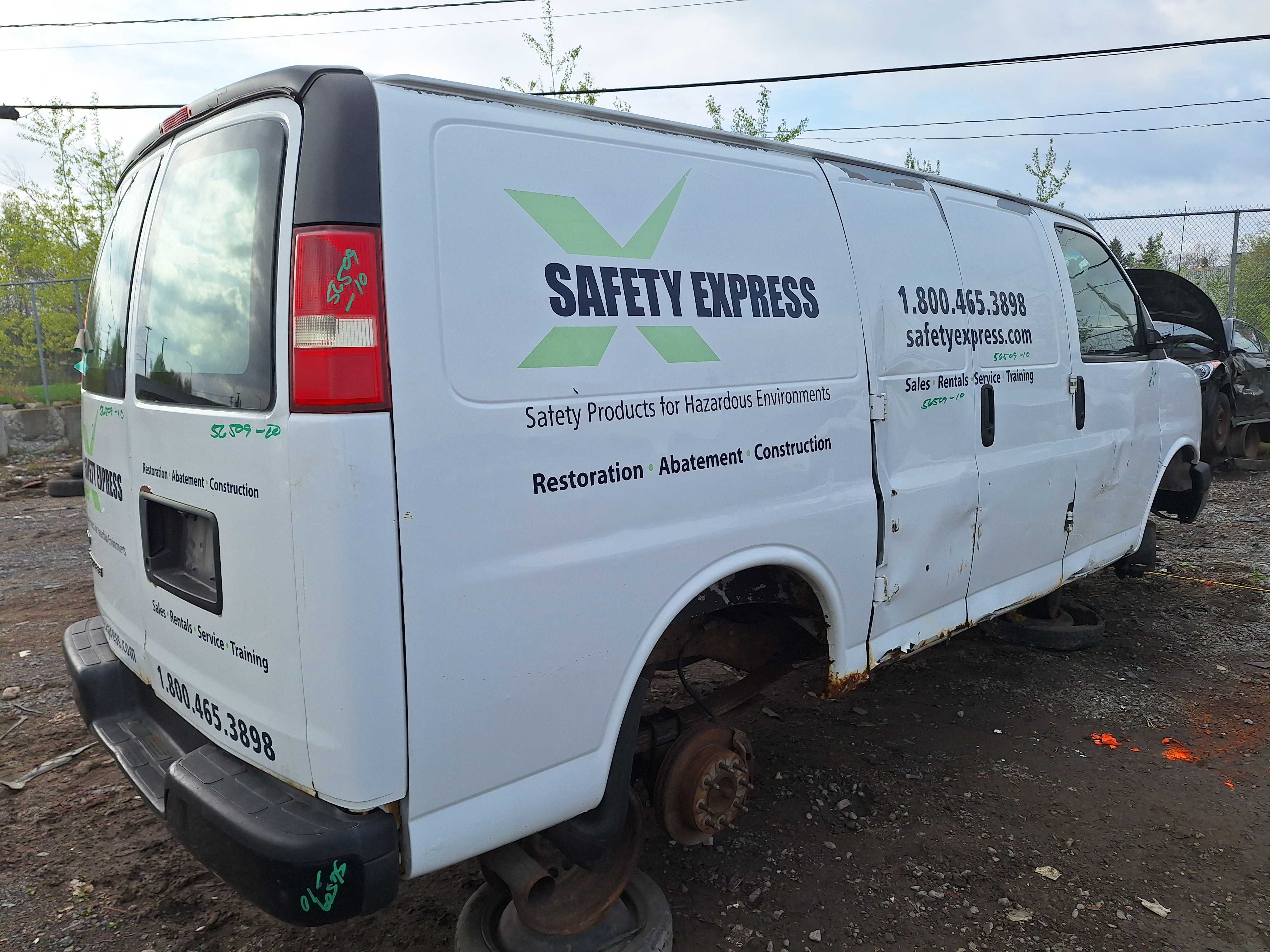 CHEVROLET EXPRESS VAN 2010