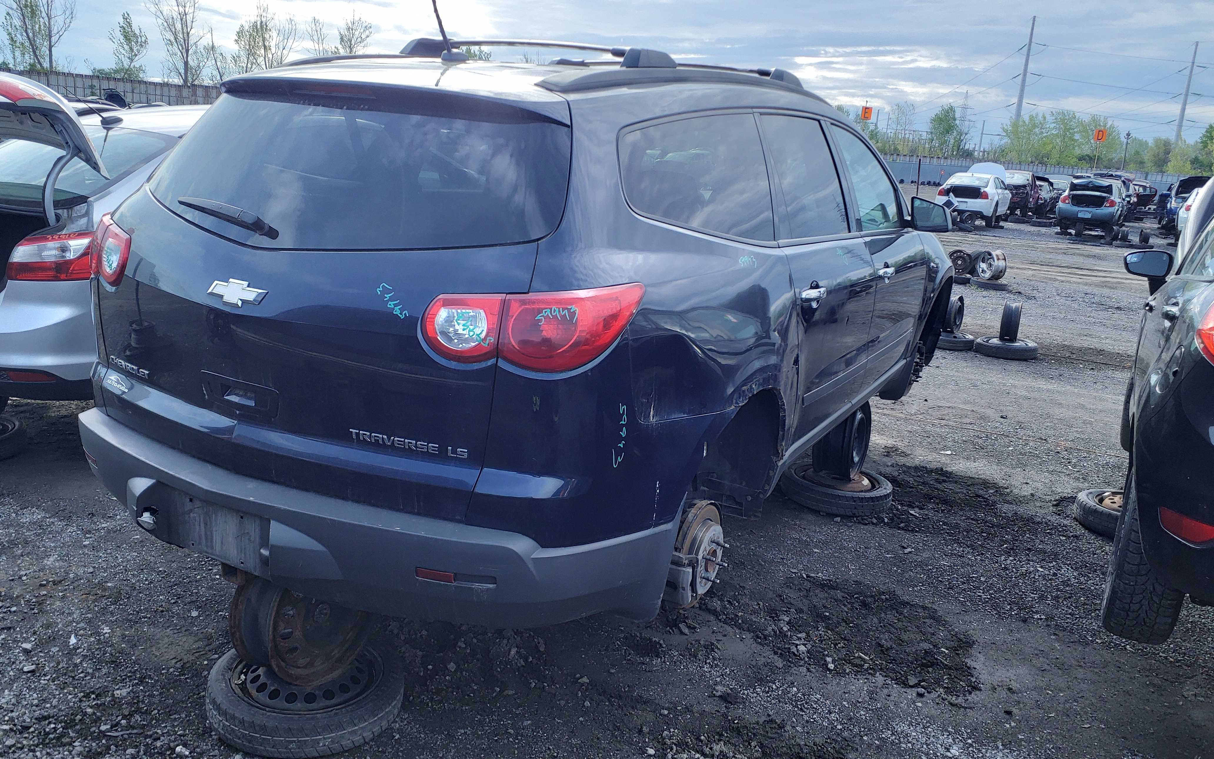 CHEVROLET TRAVERSE 2009