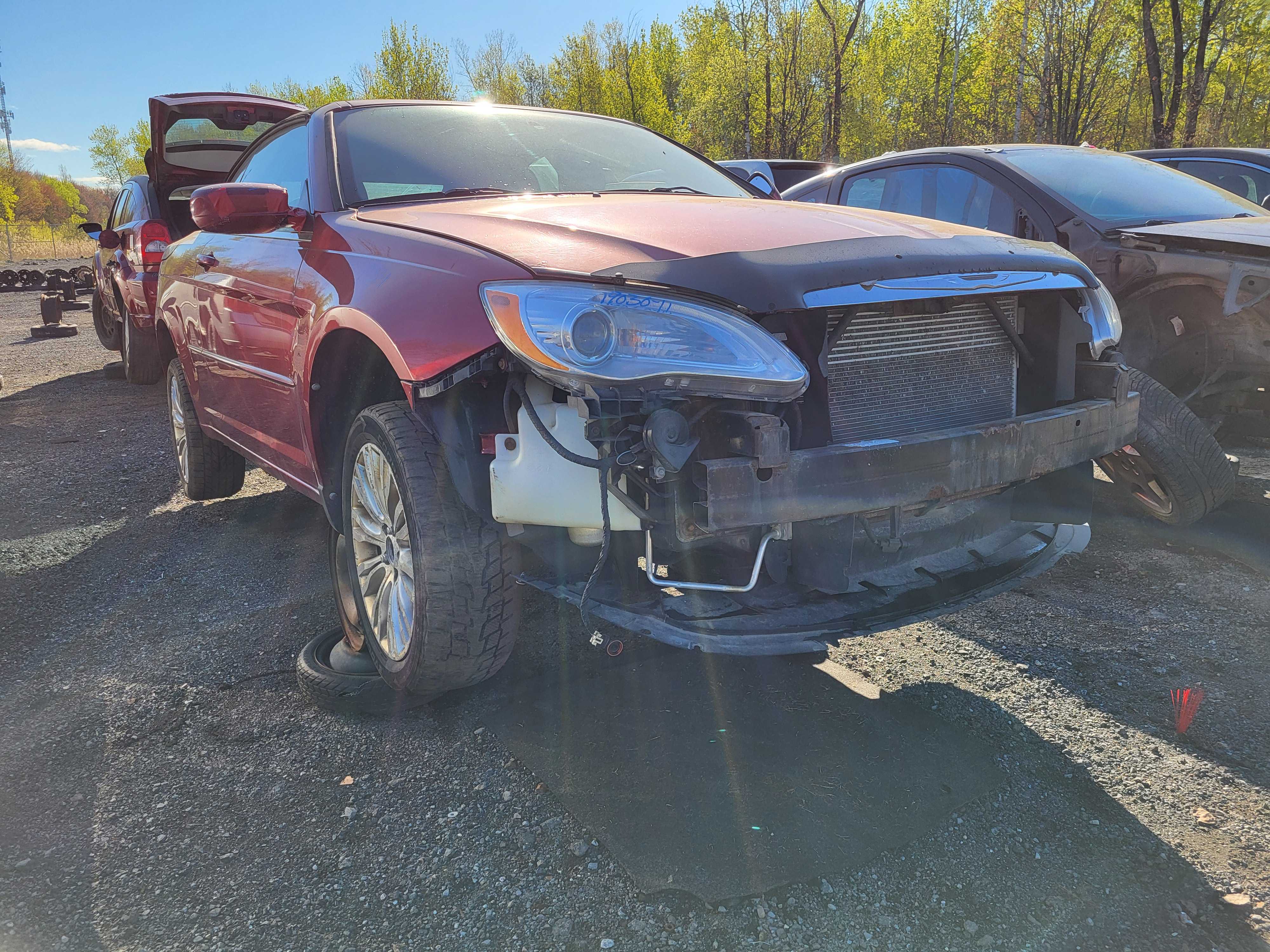 CHRYSLER 200 2011