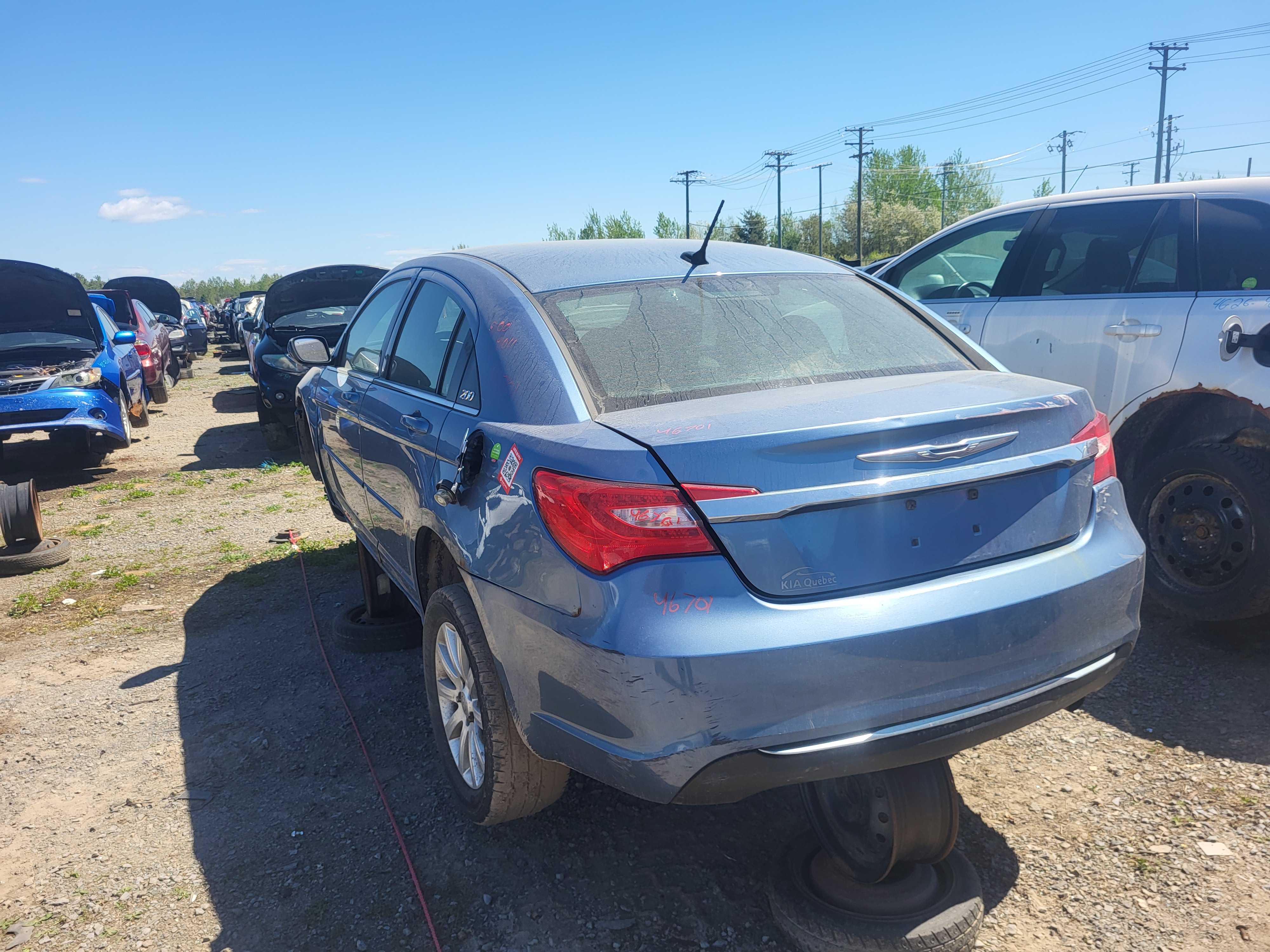 CHRYSLER 200 2011