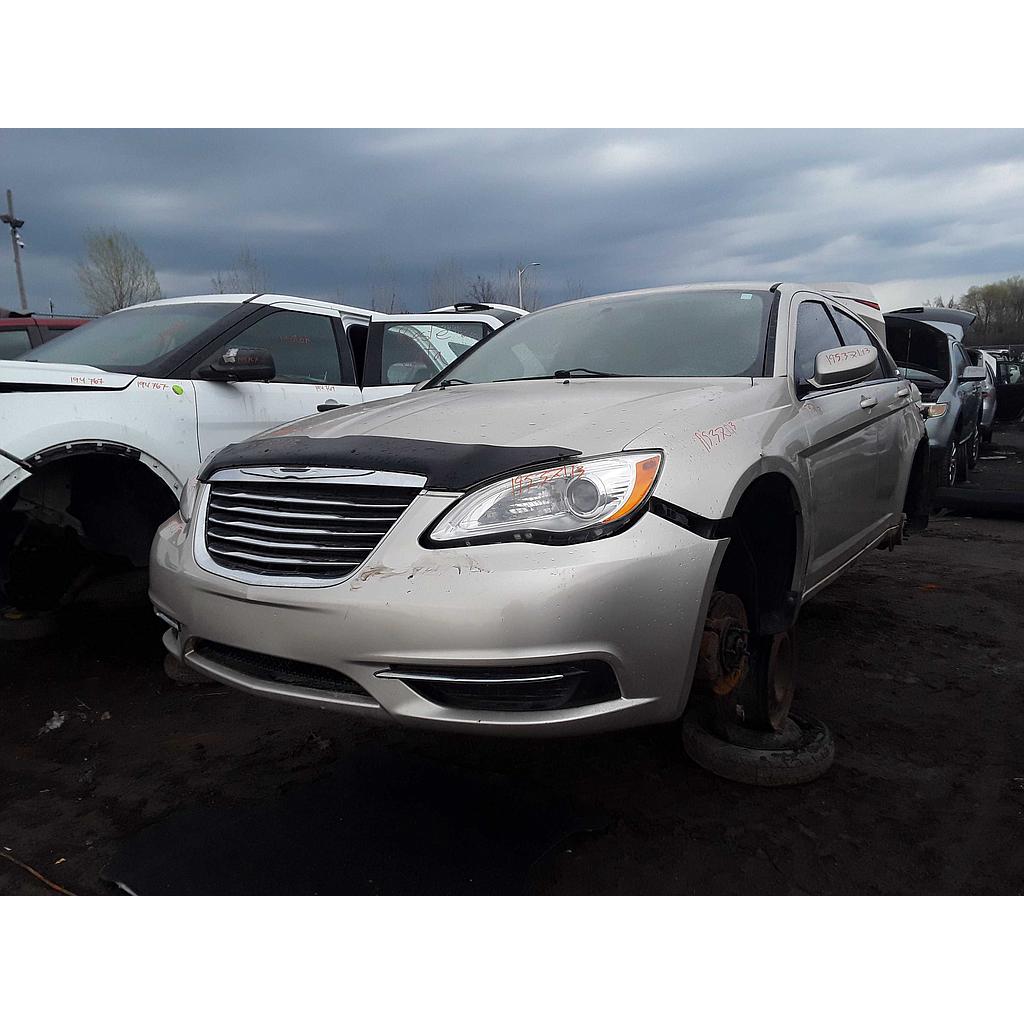 CHRYSLER 200 2013