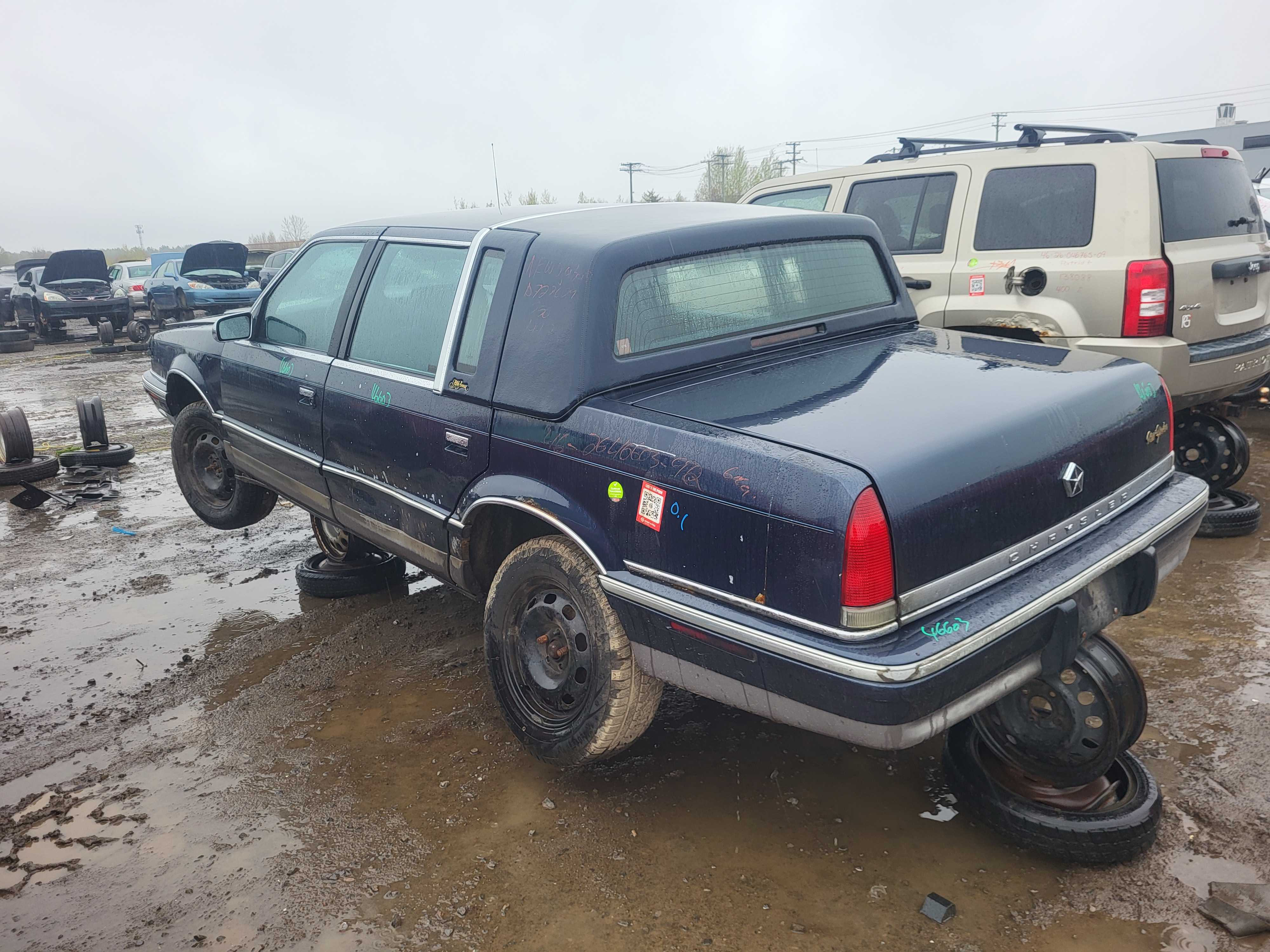CHRYSLER NEW YORKER 1992