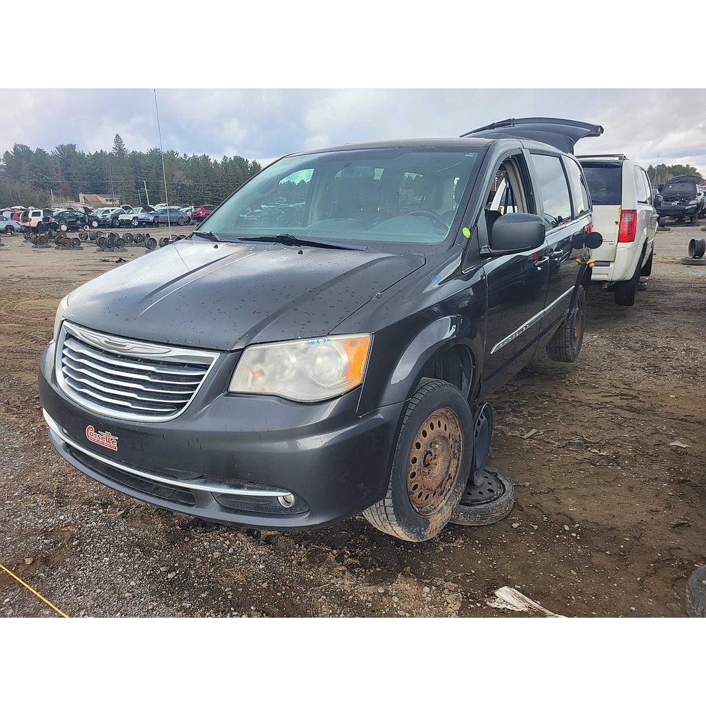 CHRYSLER TOWN &amp; COUNTRY 2012