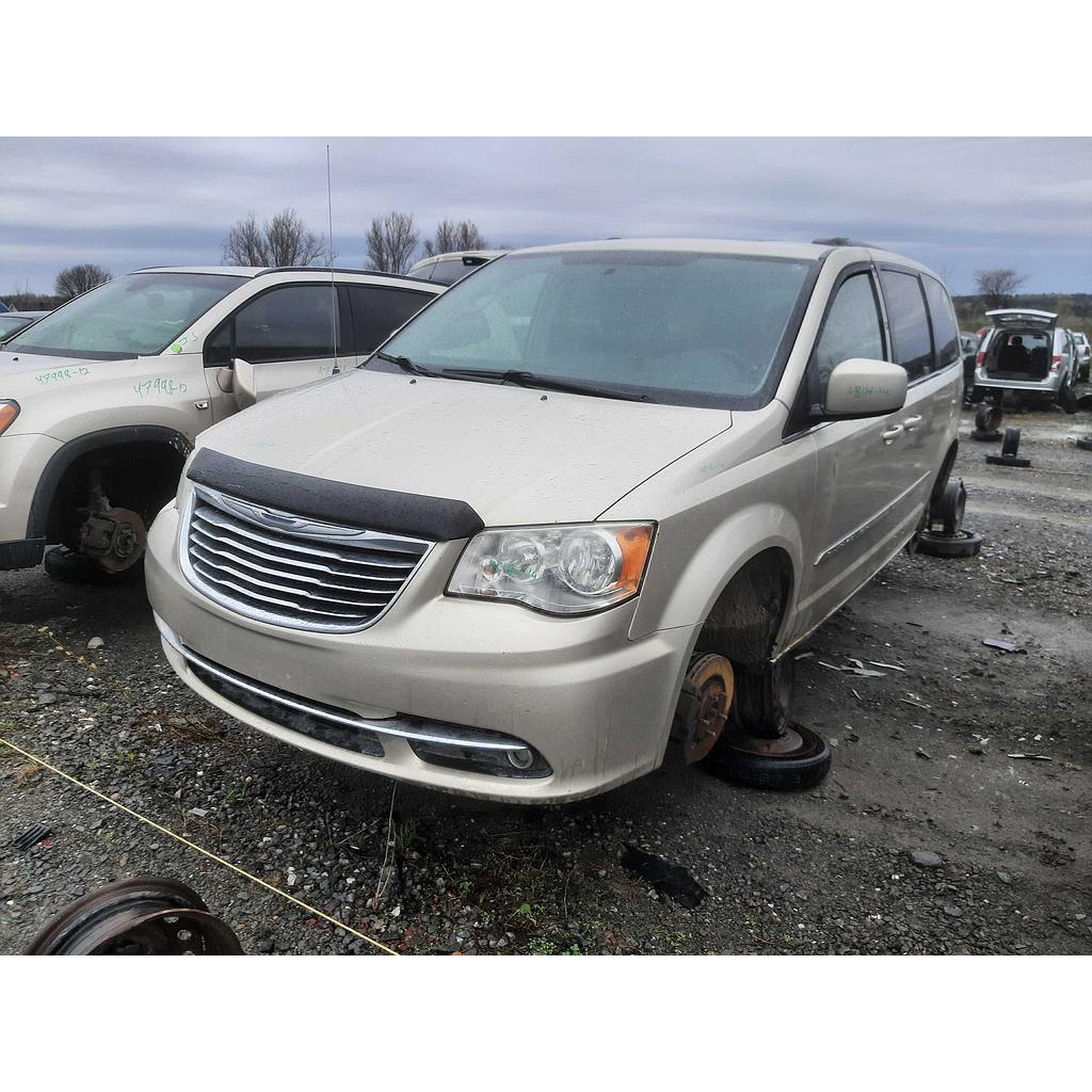 CHRYSLER TOWN &amp; COUNTRY 2014
