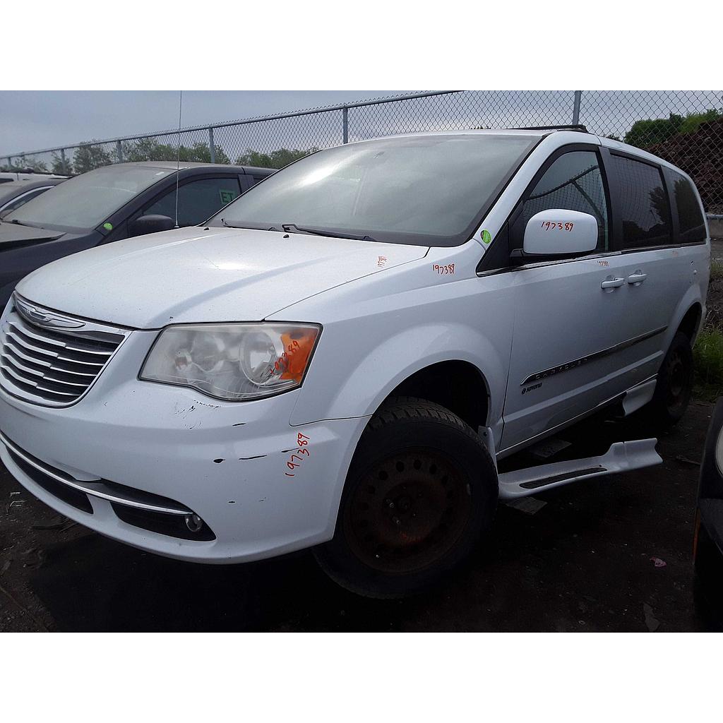 CHRYSLER TOWN &amp; COUNTRY 2014