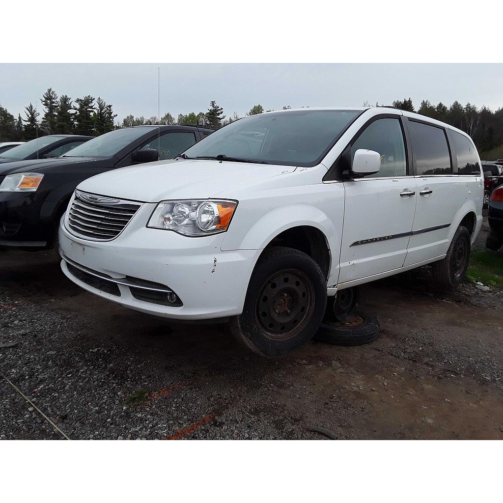 CHRYSLER TOWN &amp; COUNTRY 2016