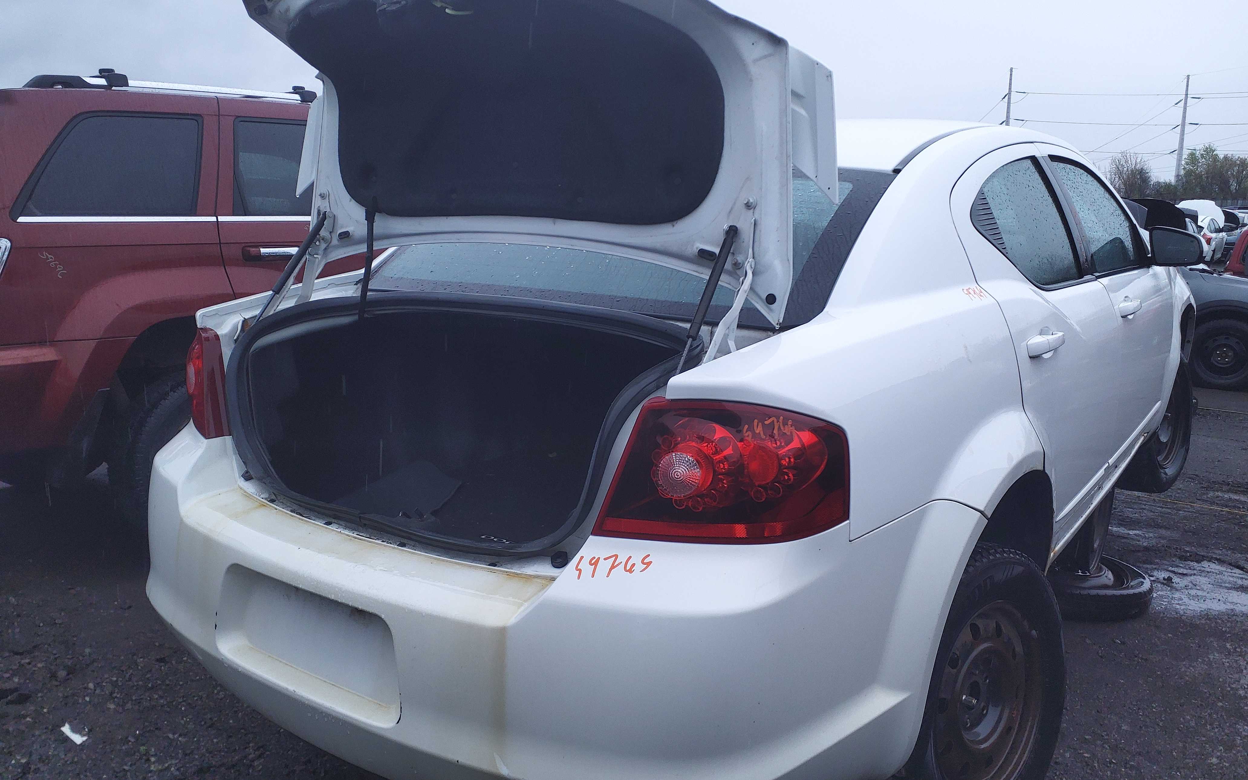 DODGE AVENGER 2011