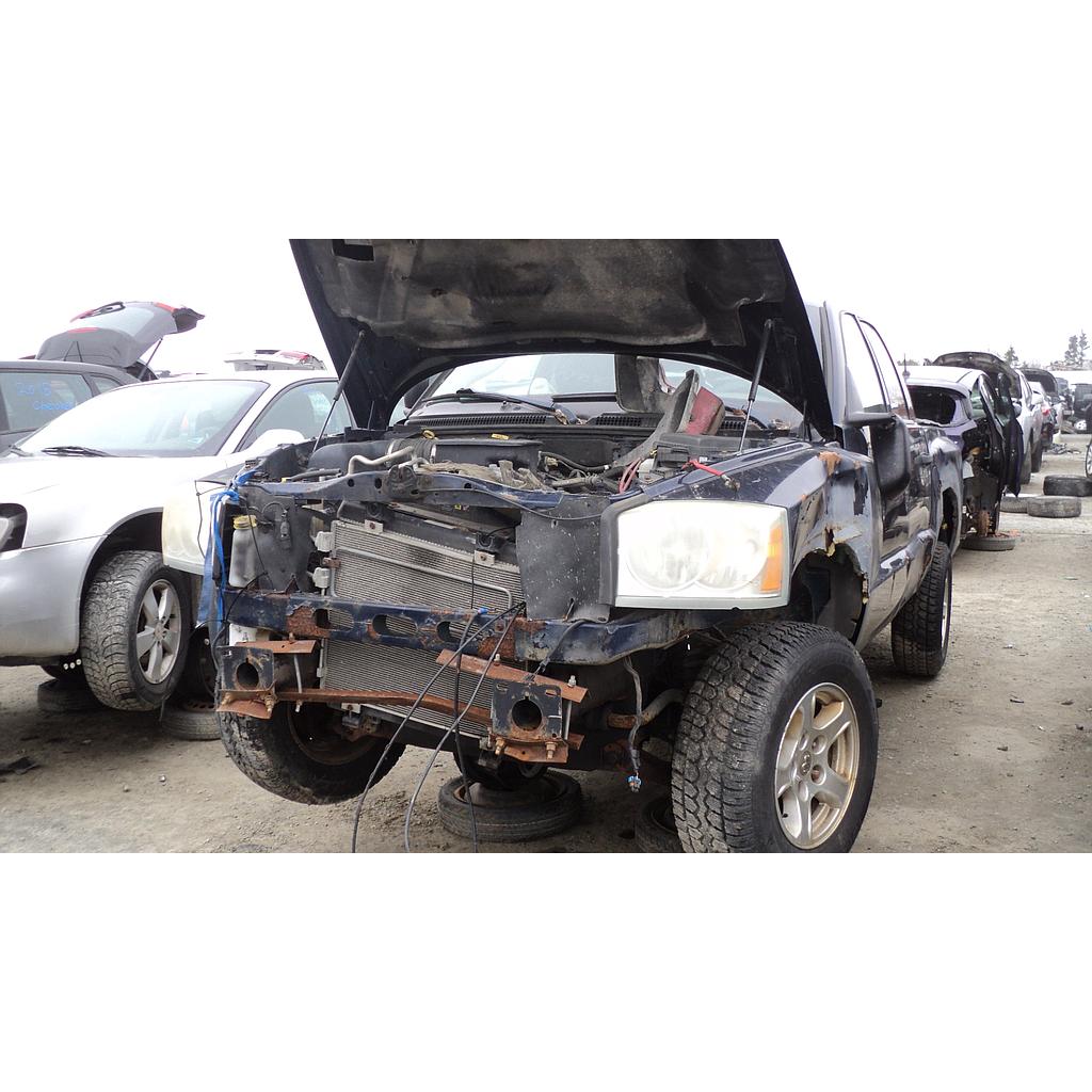 DODGE DAKOTA 2006