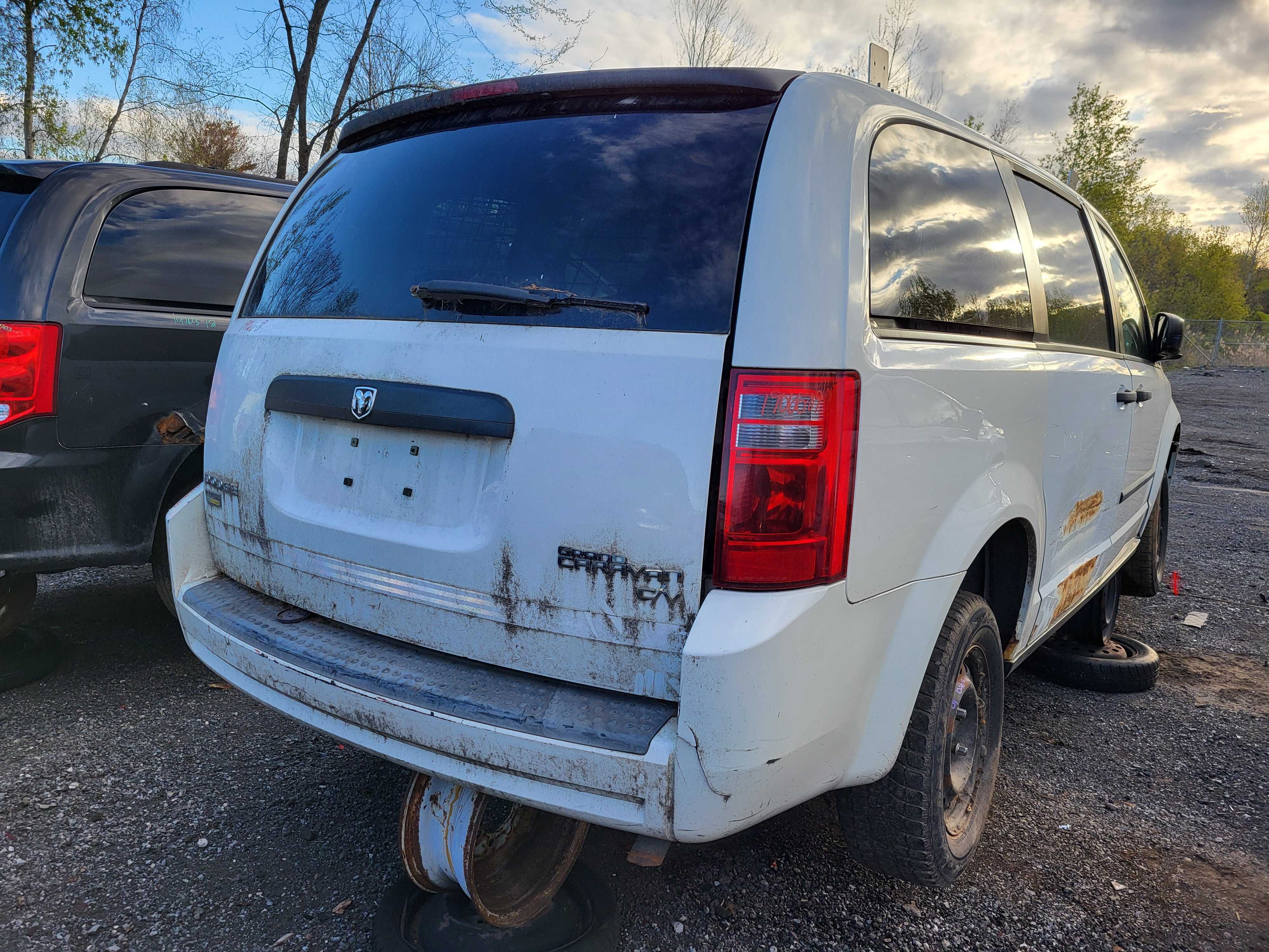 DODGE GRAND CARAVAN 2009