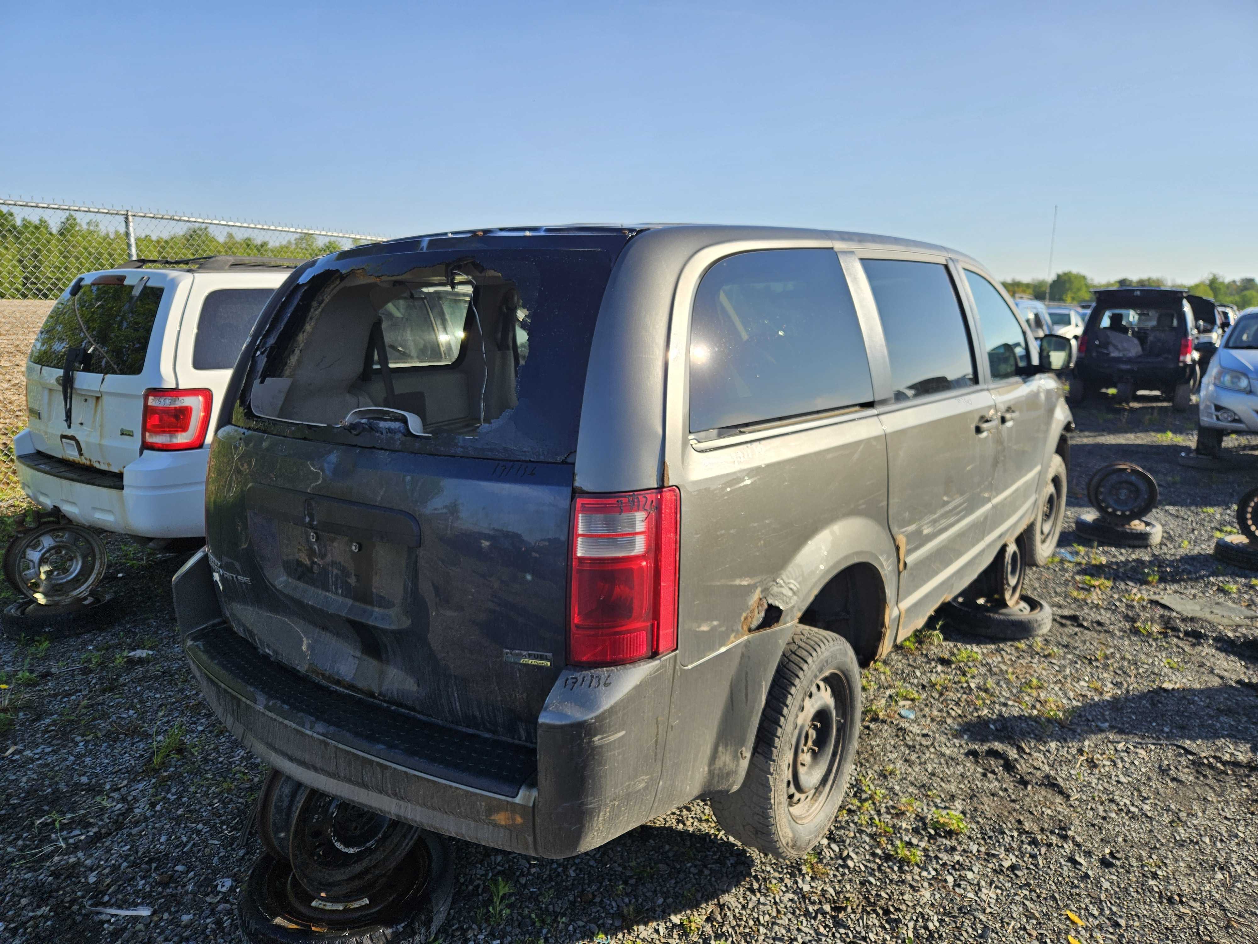 DODGE GRAND CARAVAN 2010