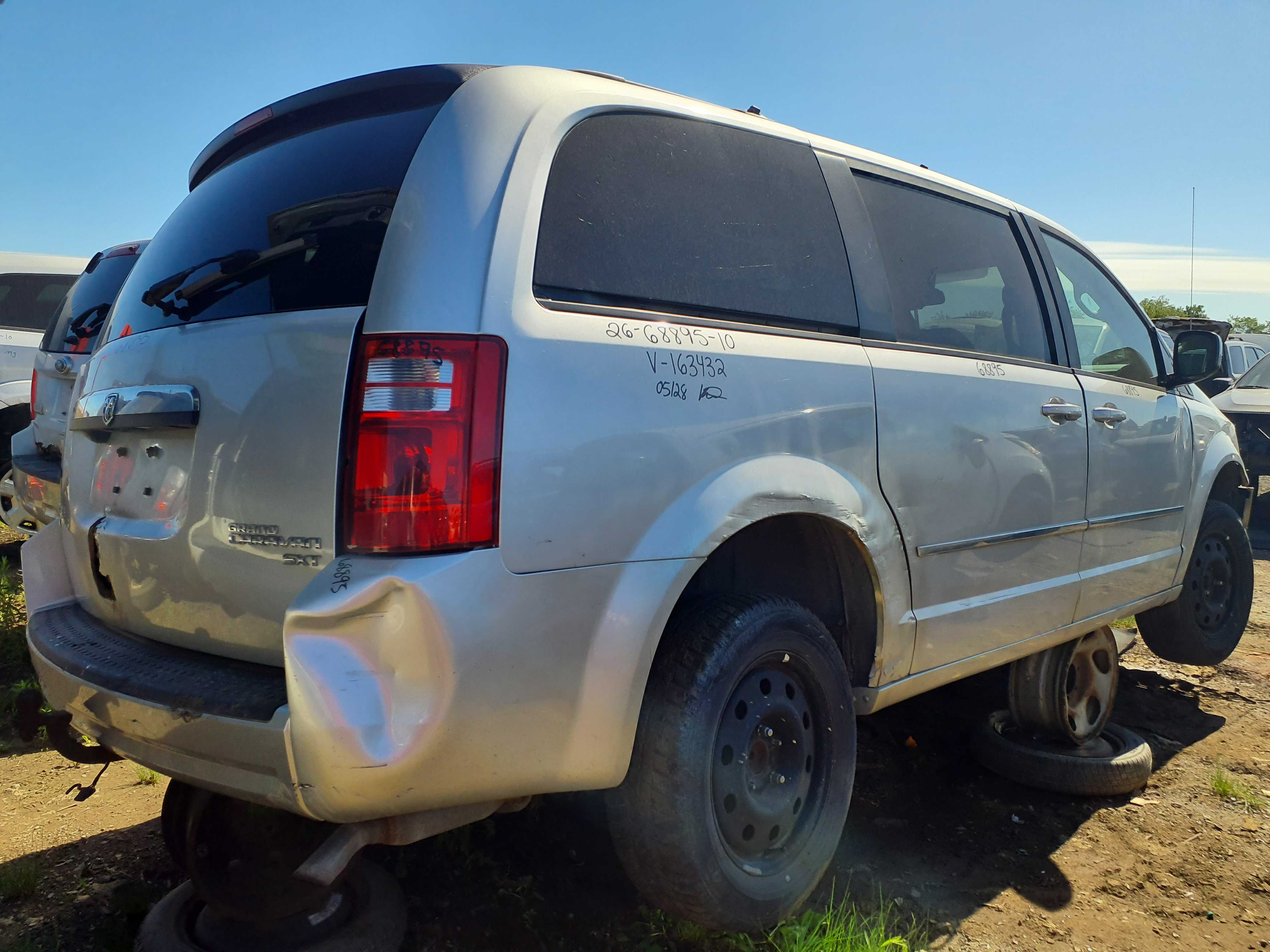 DODGE GRAND CARAVAN 2010