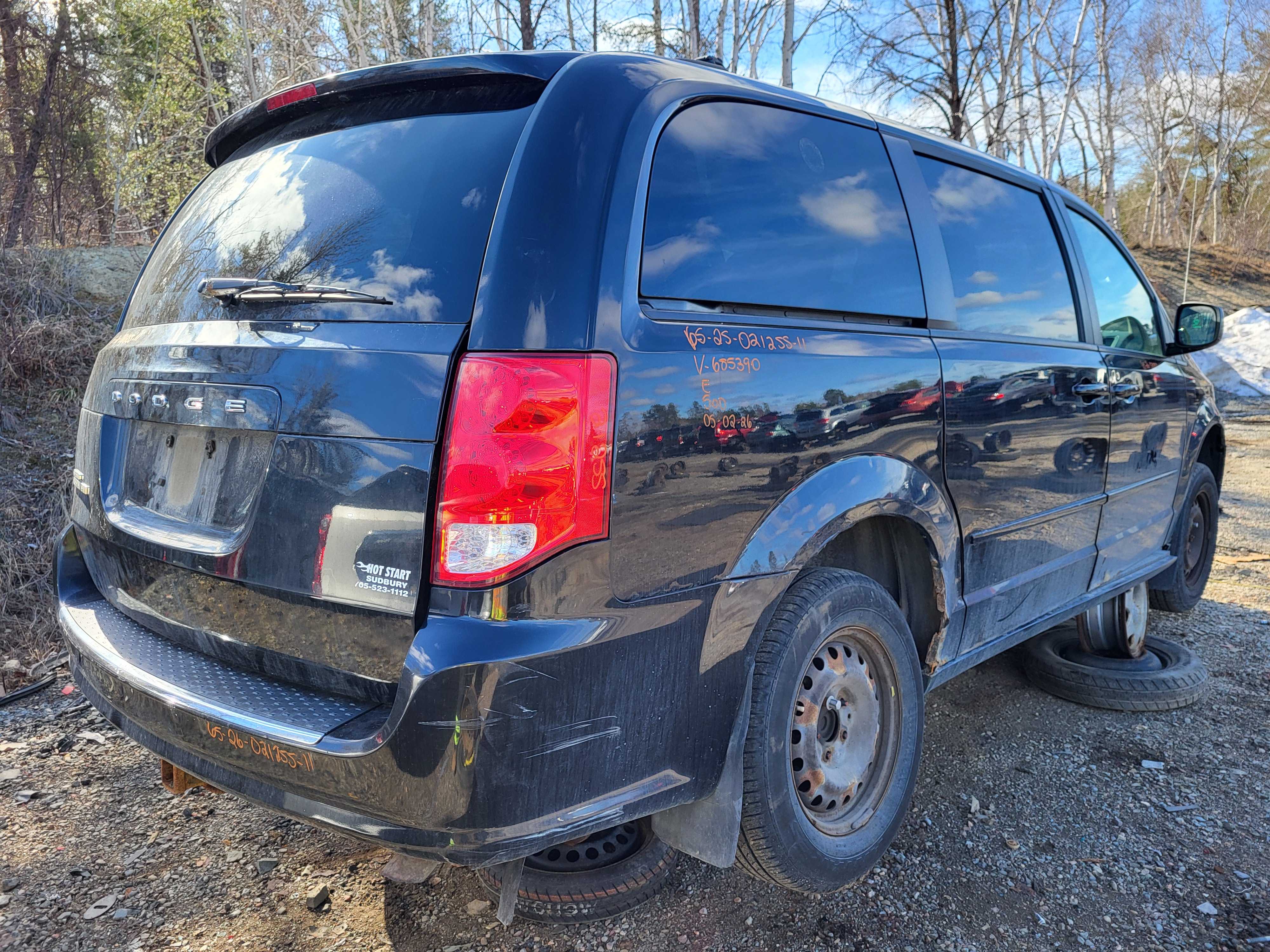 DODGE GRAND CARAVAN 2011