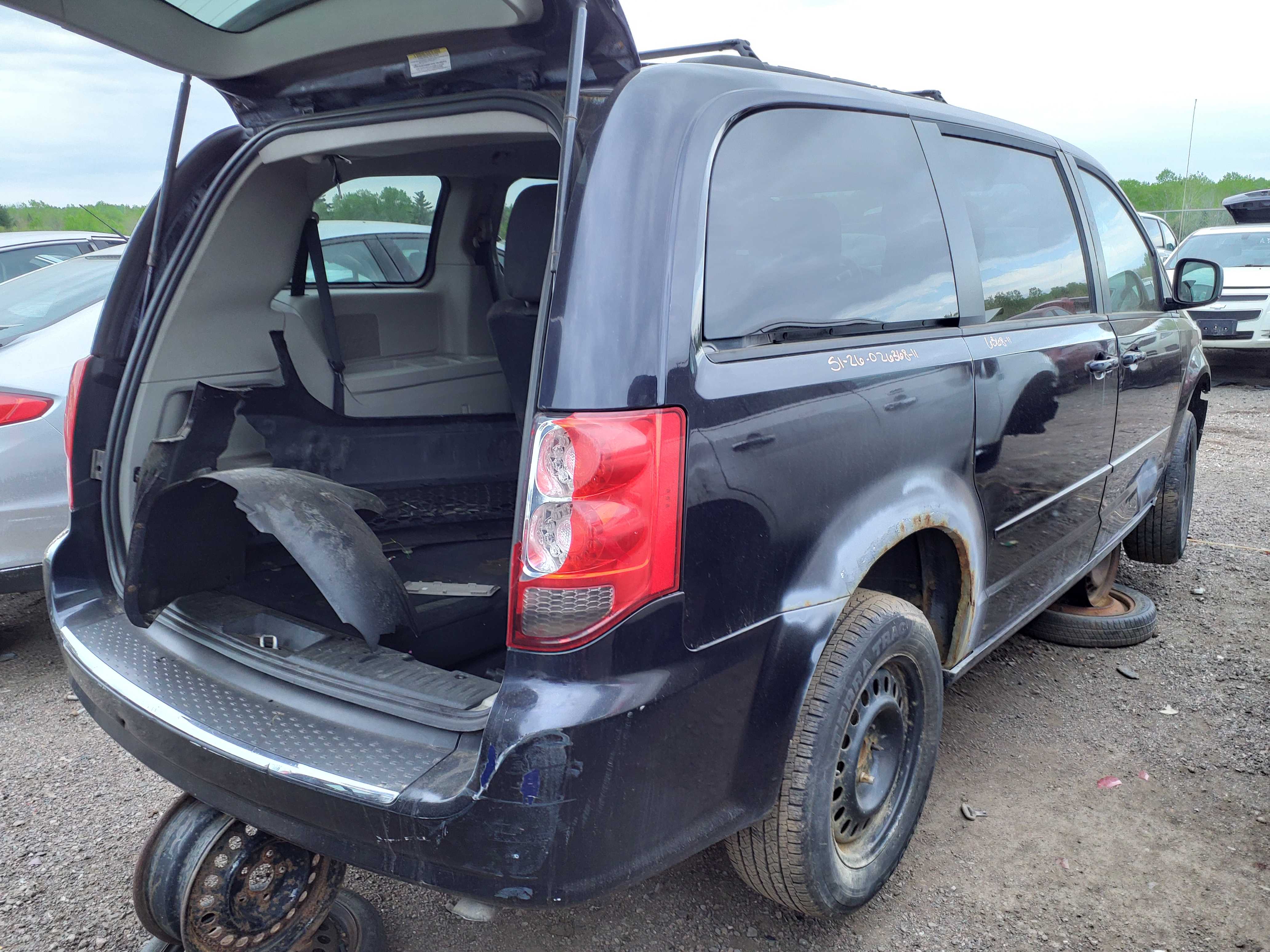 DODGE GRAND CARAVAN 2011