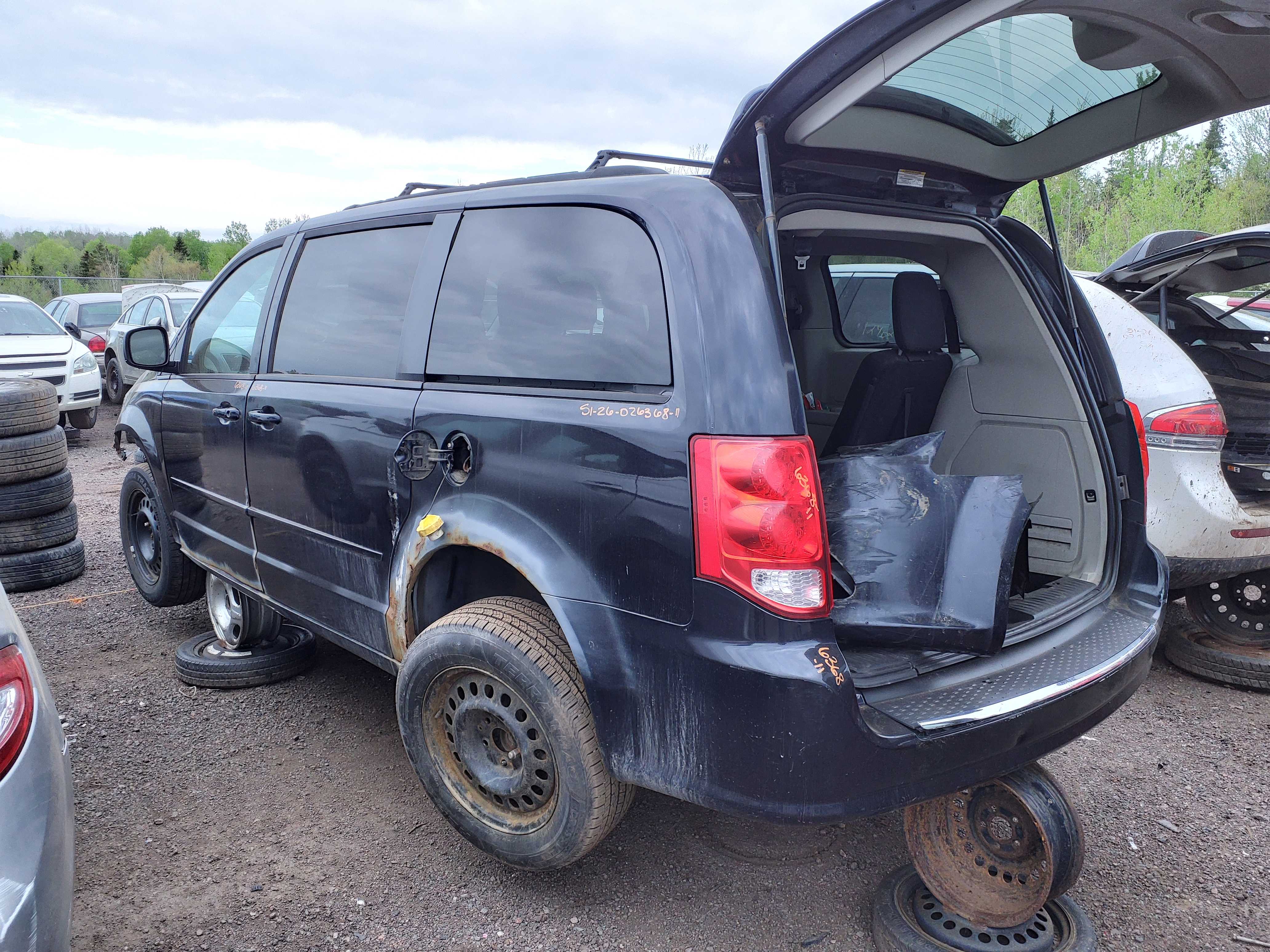 DODGE GRAND CARAVAN 2011