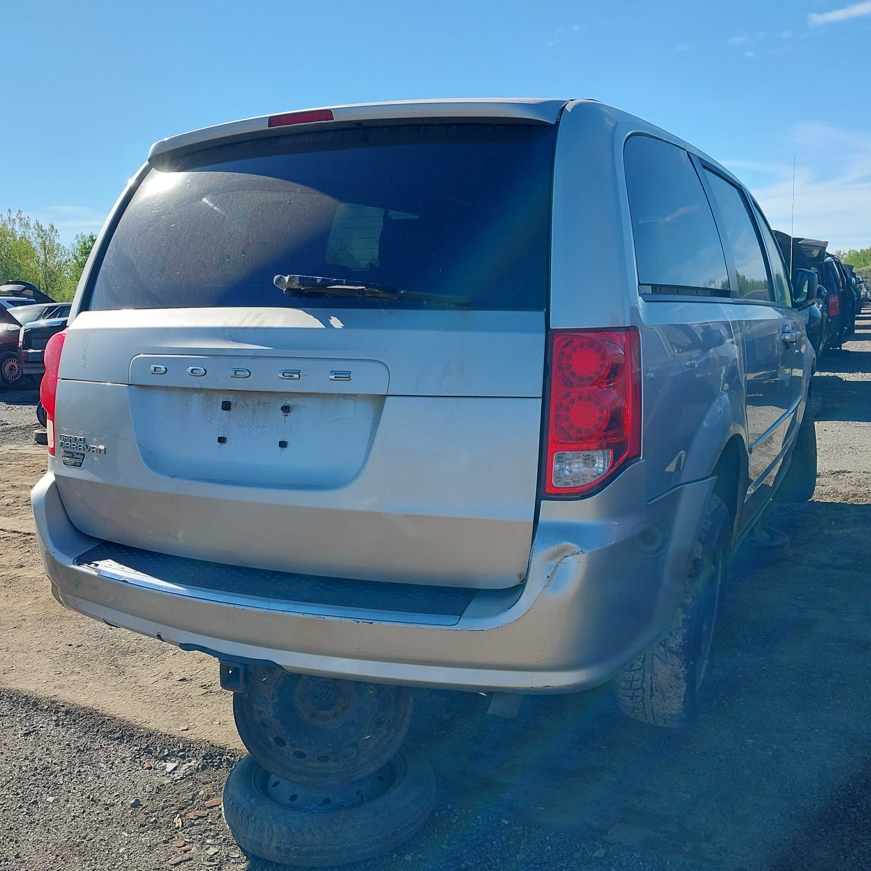 DODGE GRAND CARAVAN 2011