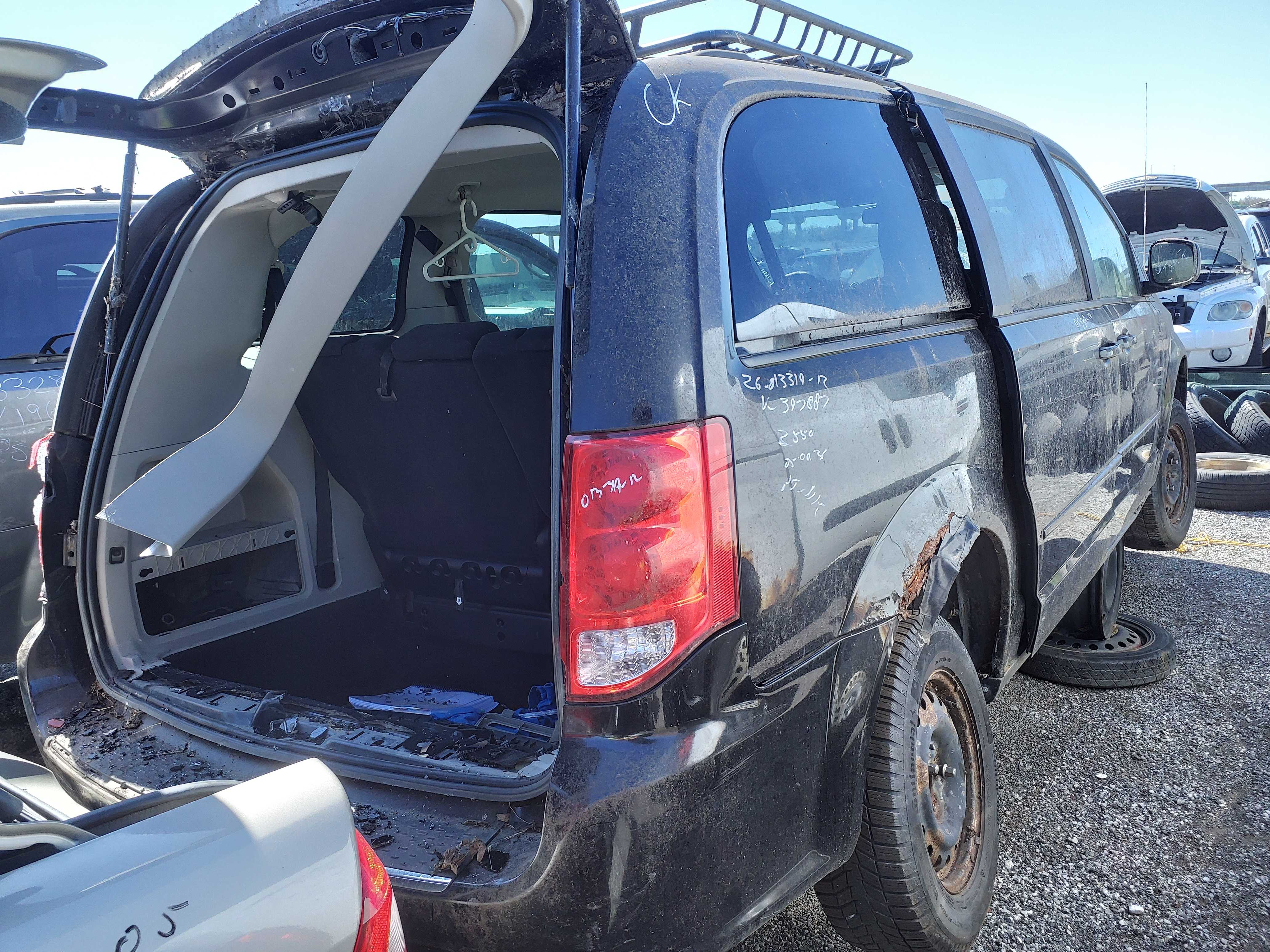 DODGE GRAND CARAVAN 2012