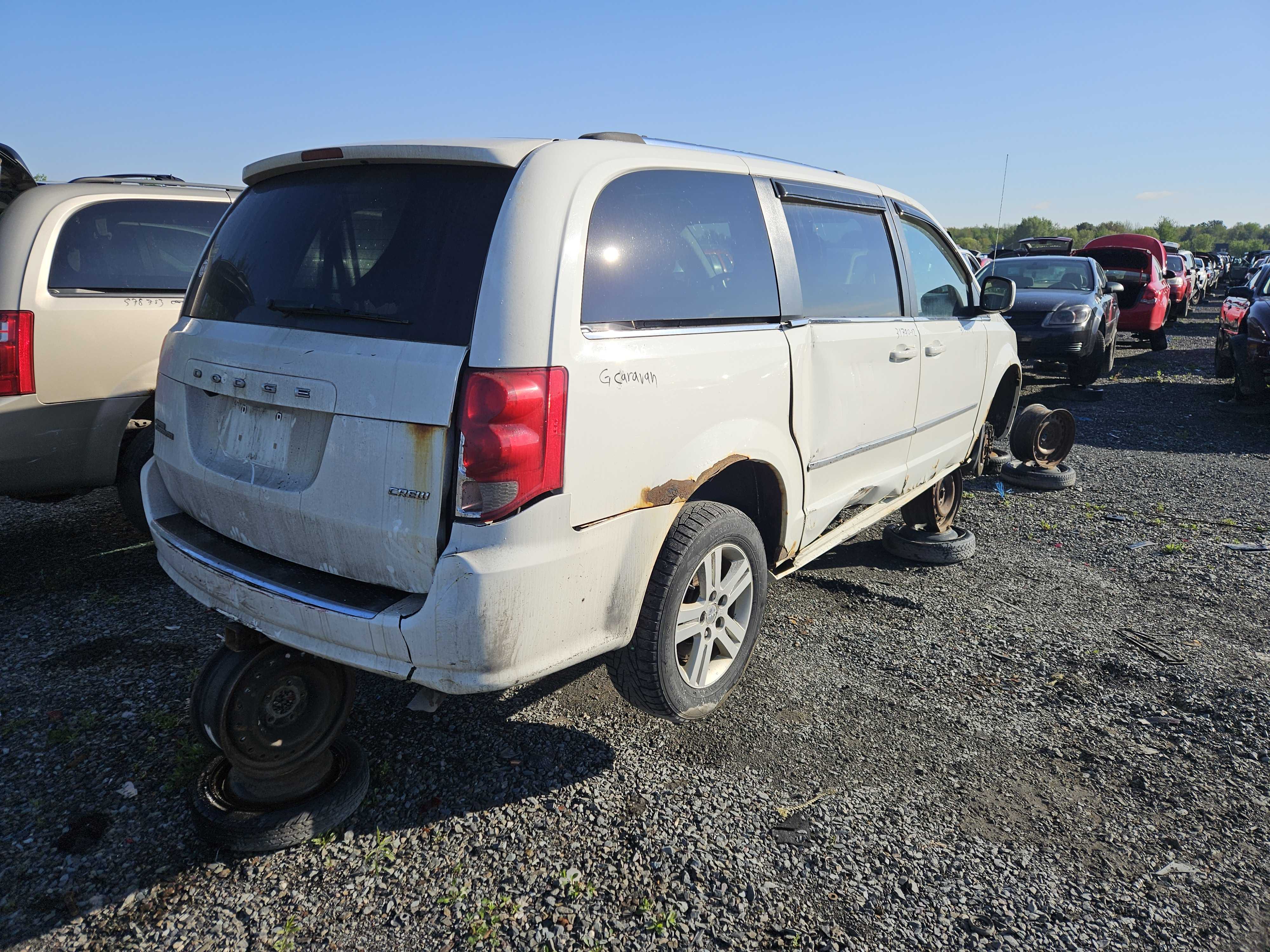 DODGE GRAND CARAVAN 2012